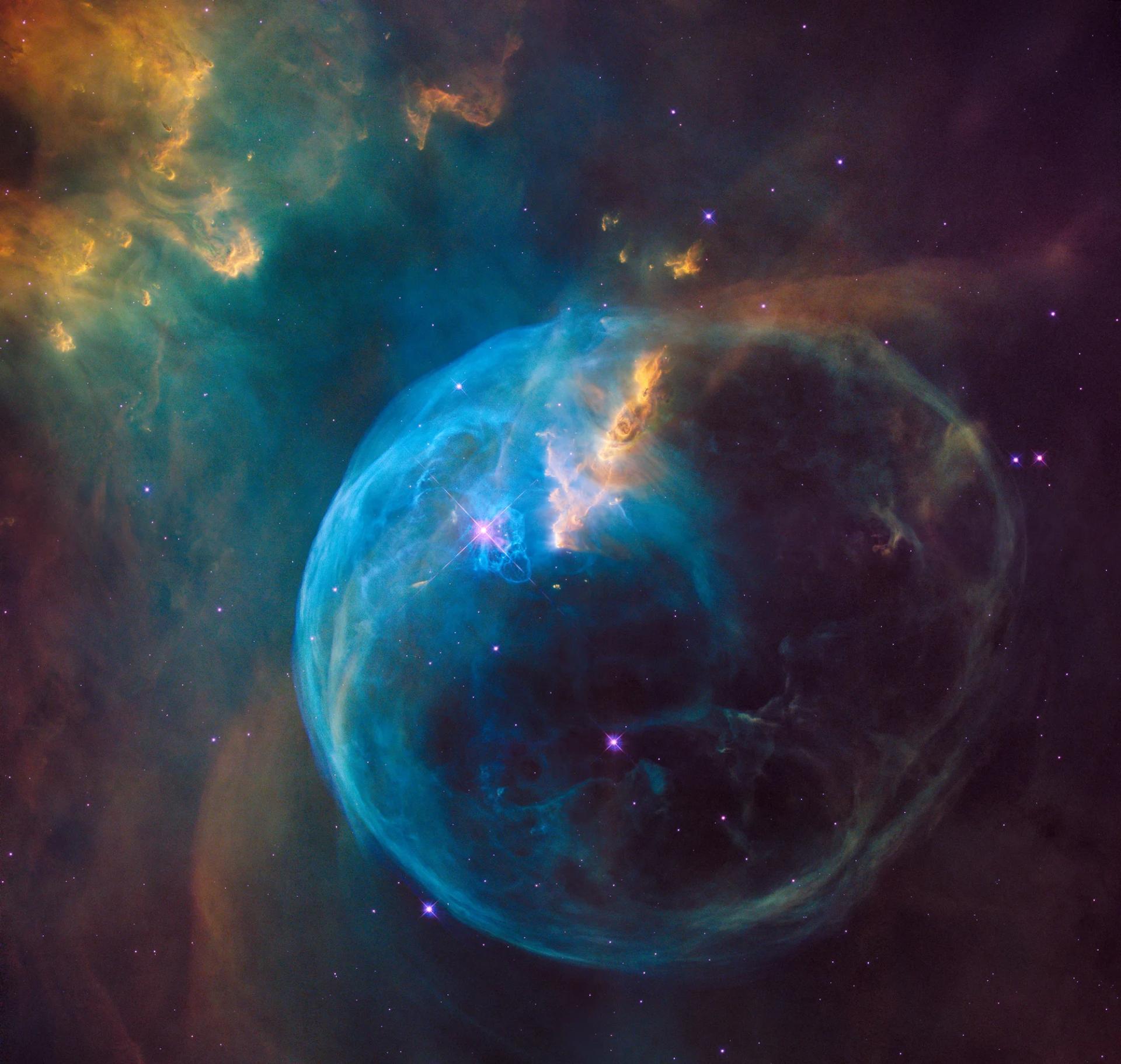 سحابی ngc7635