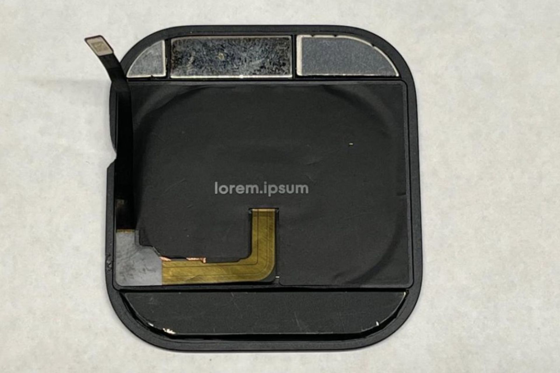 نمای داخلی گجت Humane AI Pin