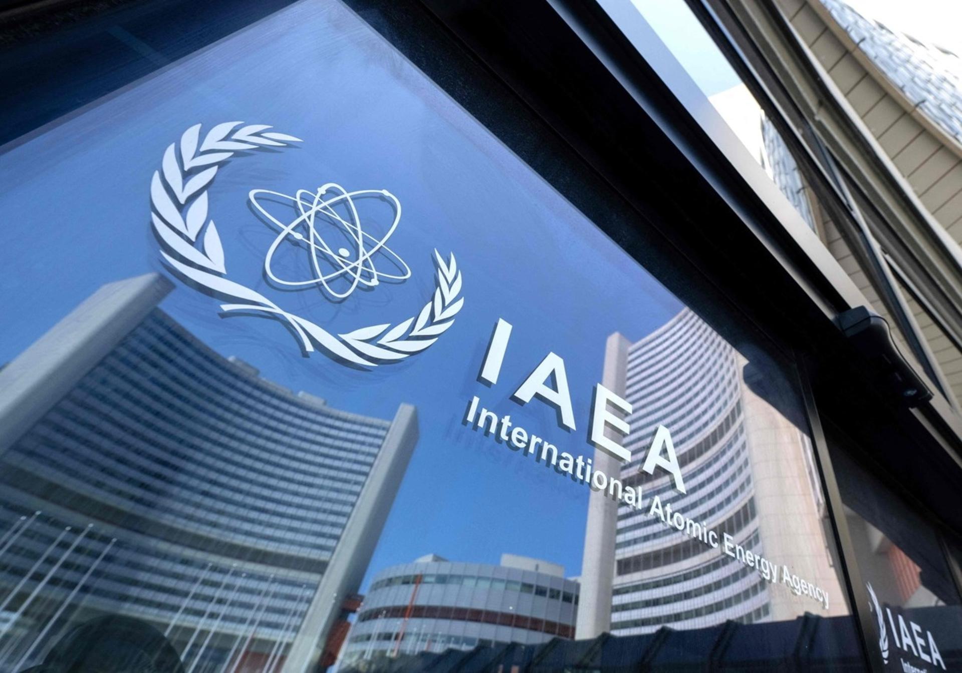 لوگو و ساختمان آژانس بین‌المللی انرژی اتمی (IAEA) 
