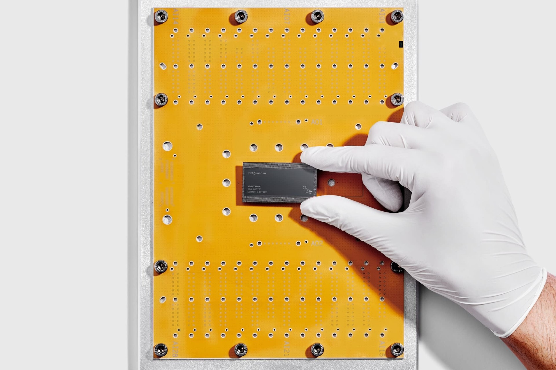 پردازنده‌های کوانتومی آی‌بی‌ام رونمایی شدند؛ با «نایت‌هاک» و «لون» آشنا شوید