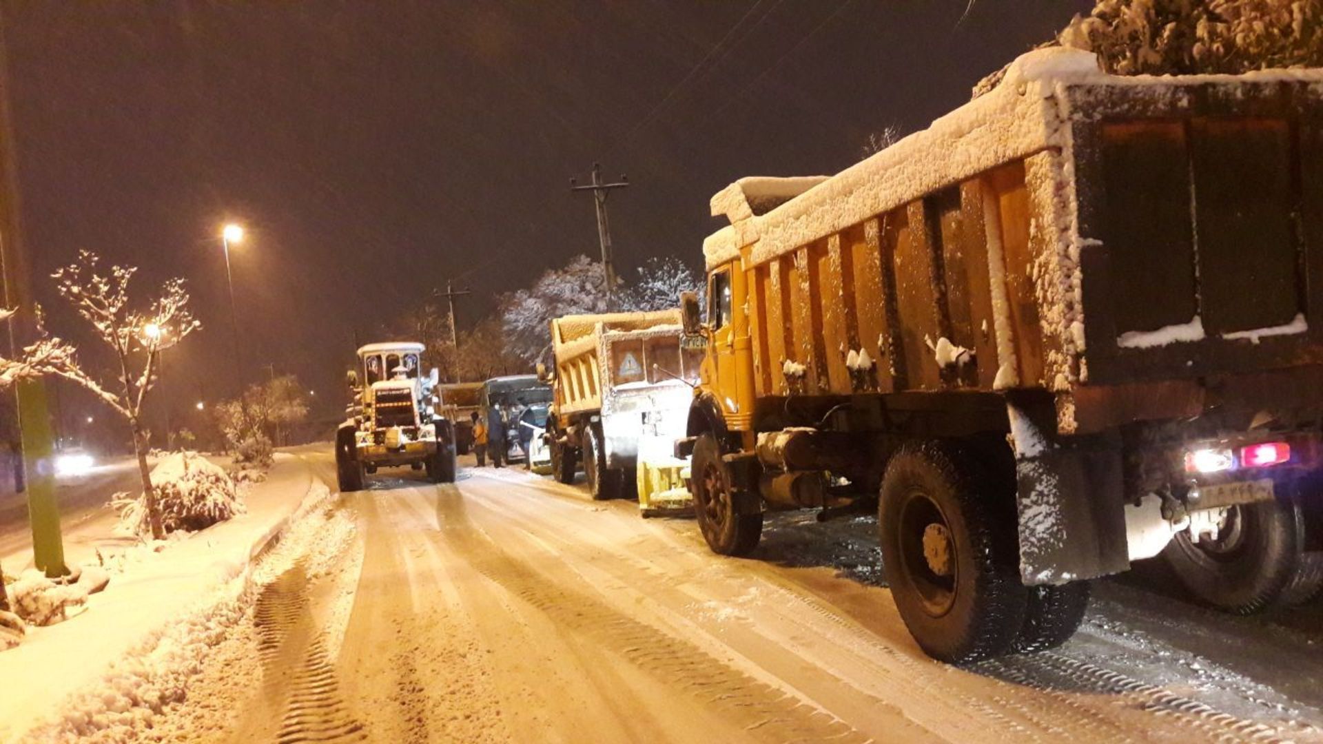 برف روبی و نمک پاشی اردبیل