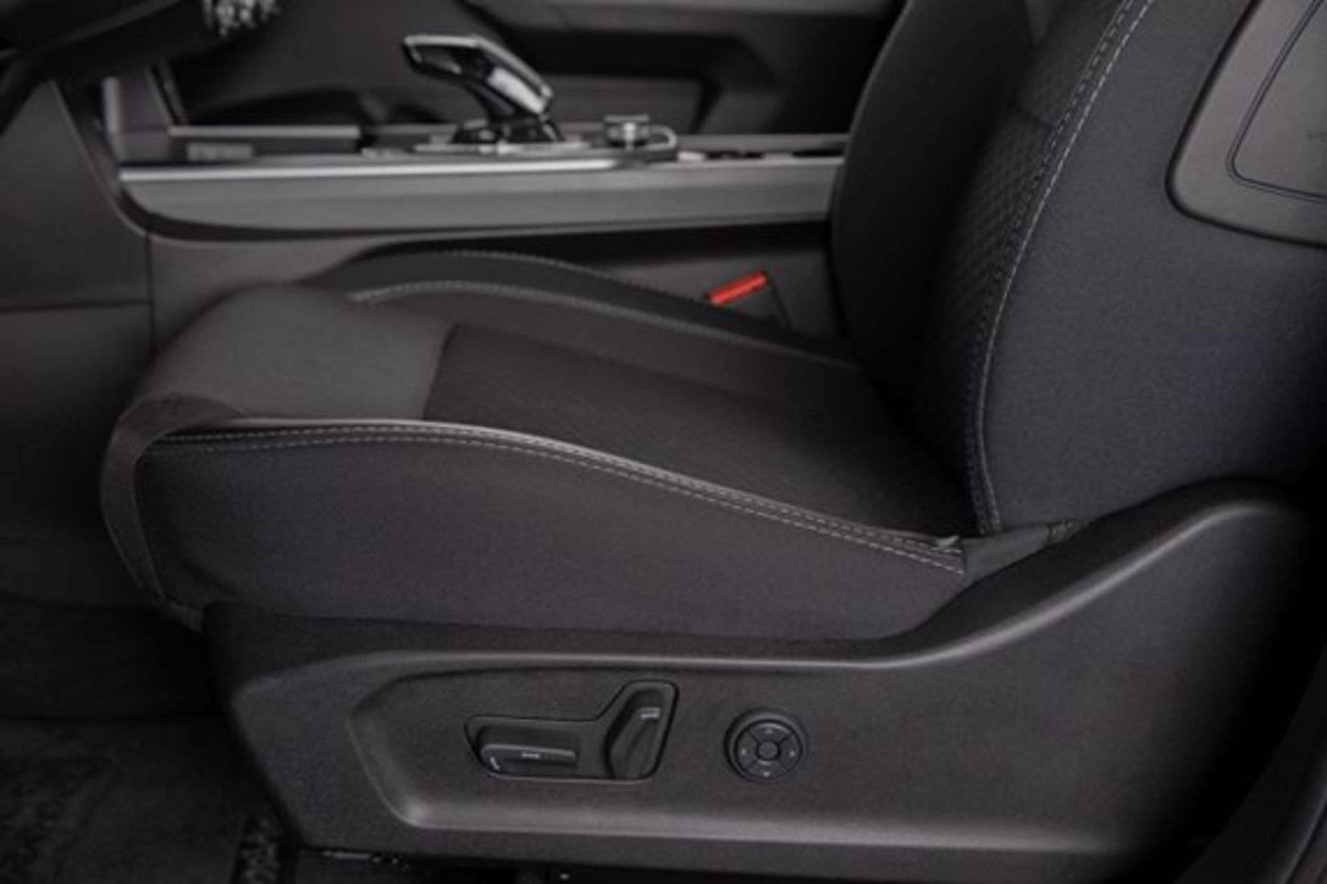 نمای داخل کابین ری را