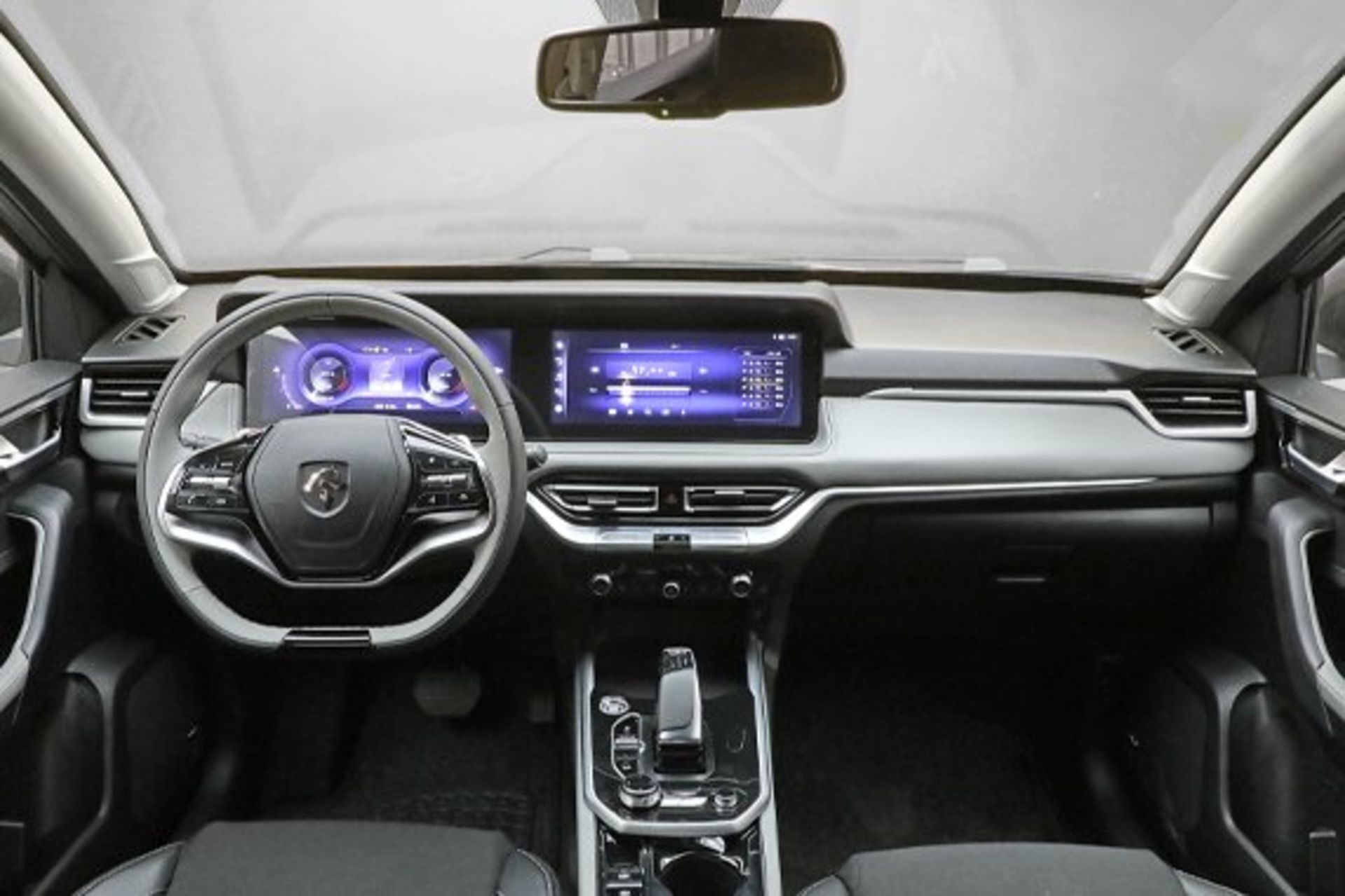 نمای داخل کابین ری را