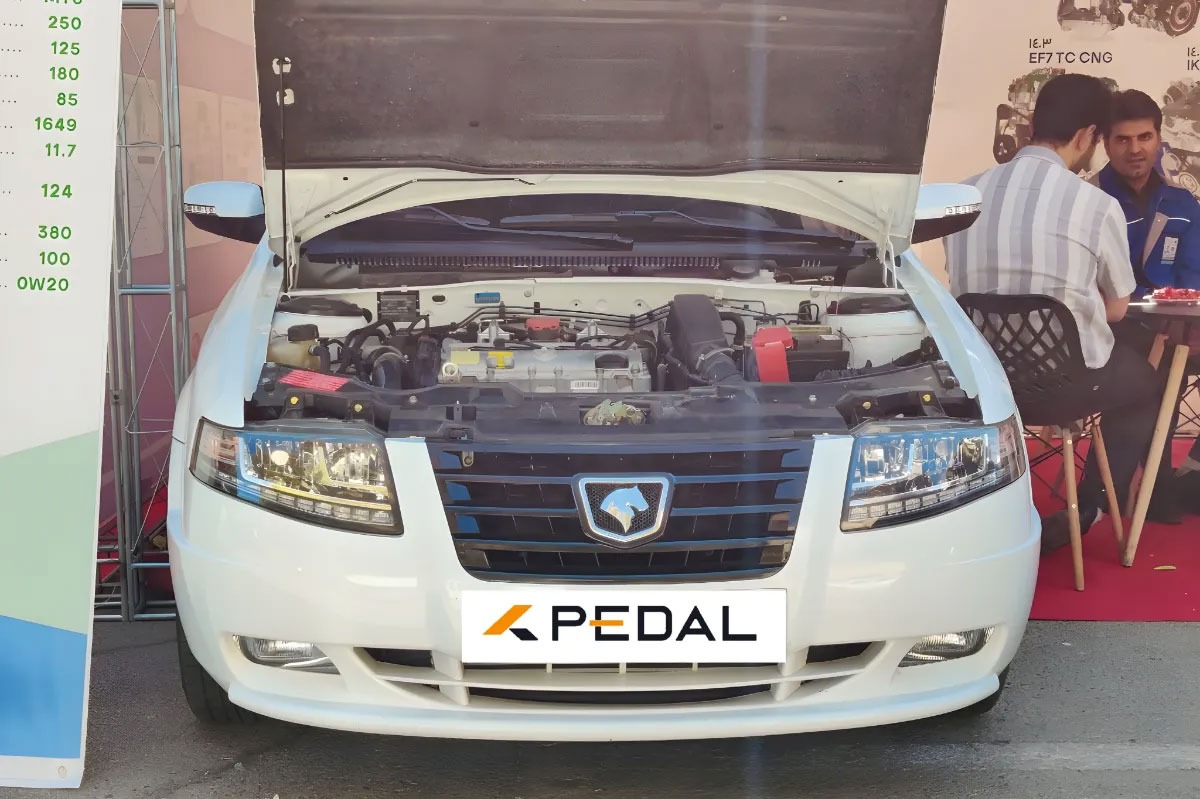 نمای جلو خودرو سورن پلاس توربو گازسوز