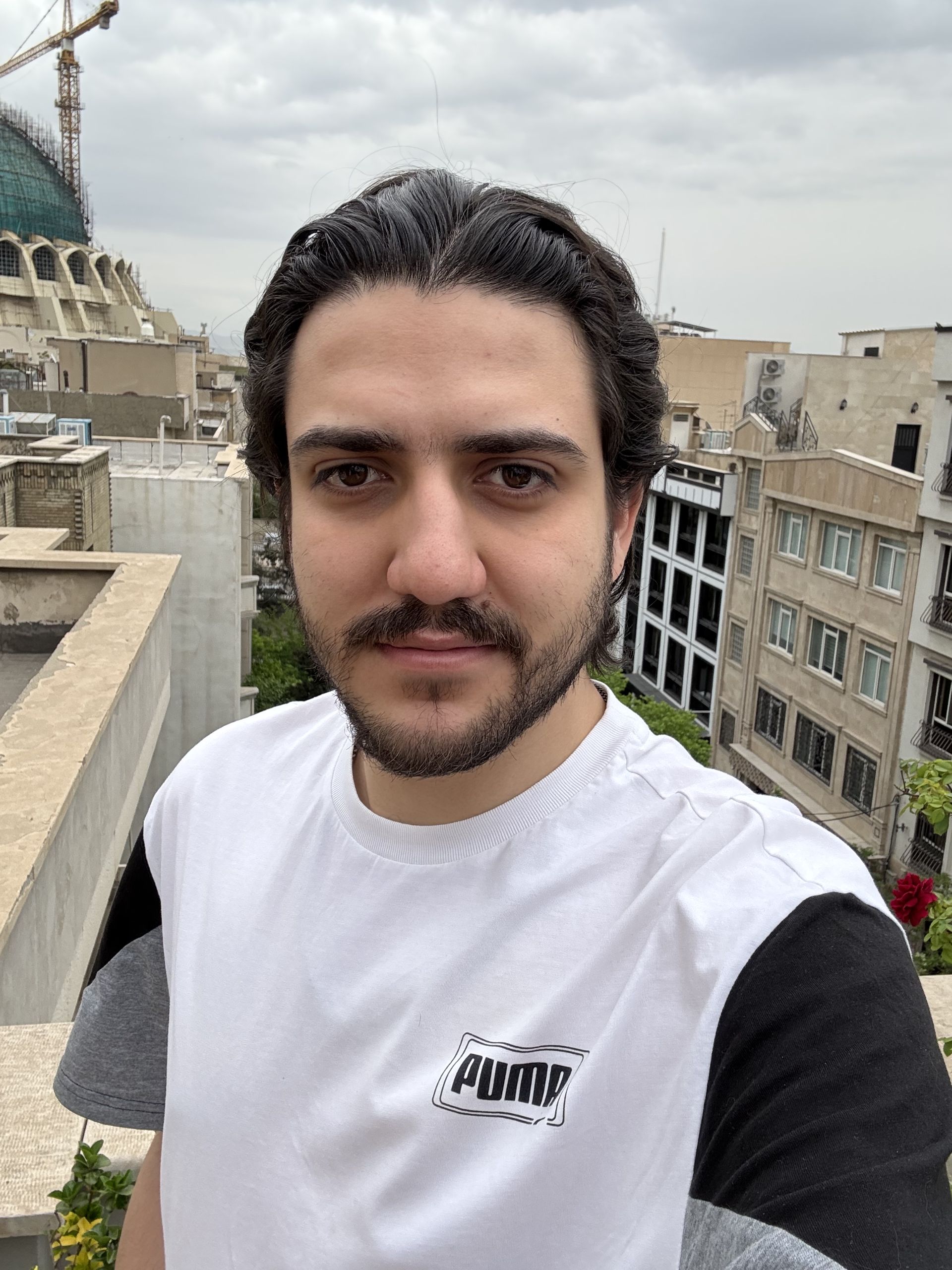 عکس سلفی از هادی غنی‌زادگان