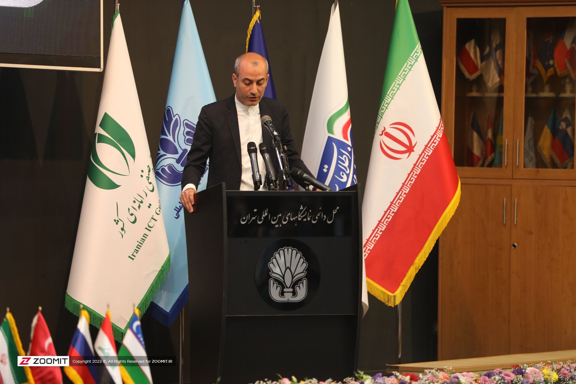 مجتبی توانگر در نمایشگاه الکامپ