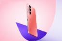 پنل پشت و چینش دوربین گوشی موبایل اینفینیکس Infinix Hot 60i قرمز