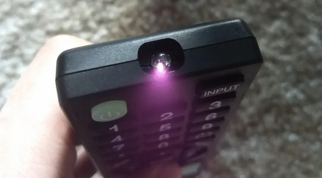 نور مادون قرمز (Infrared) سنسور کنترل از راه دور تلویزیون