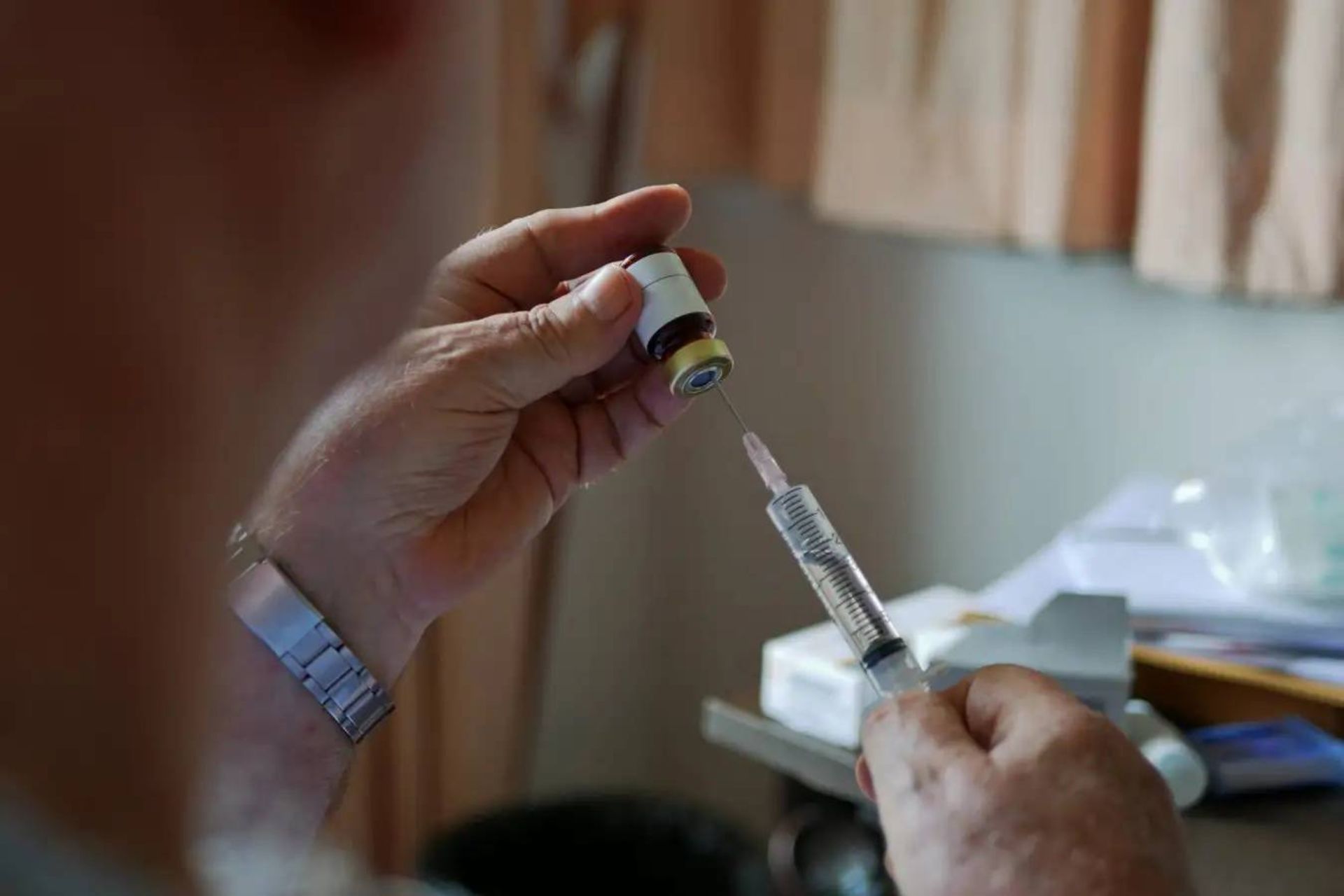 آماده کردن داروی تزریقی