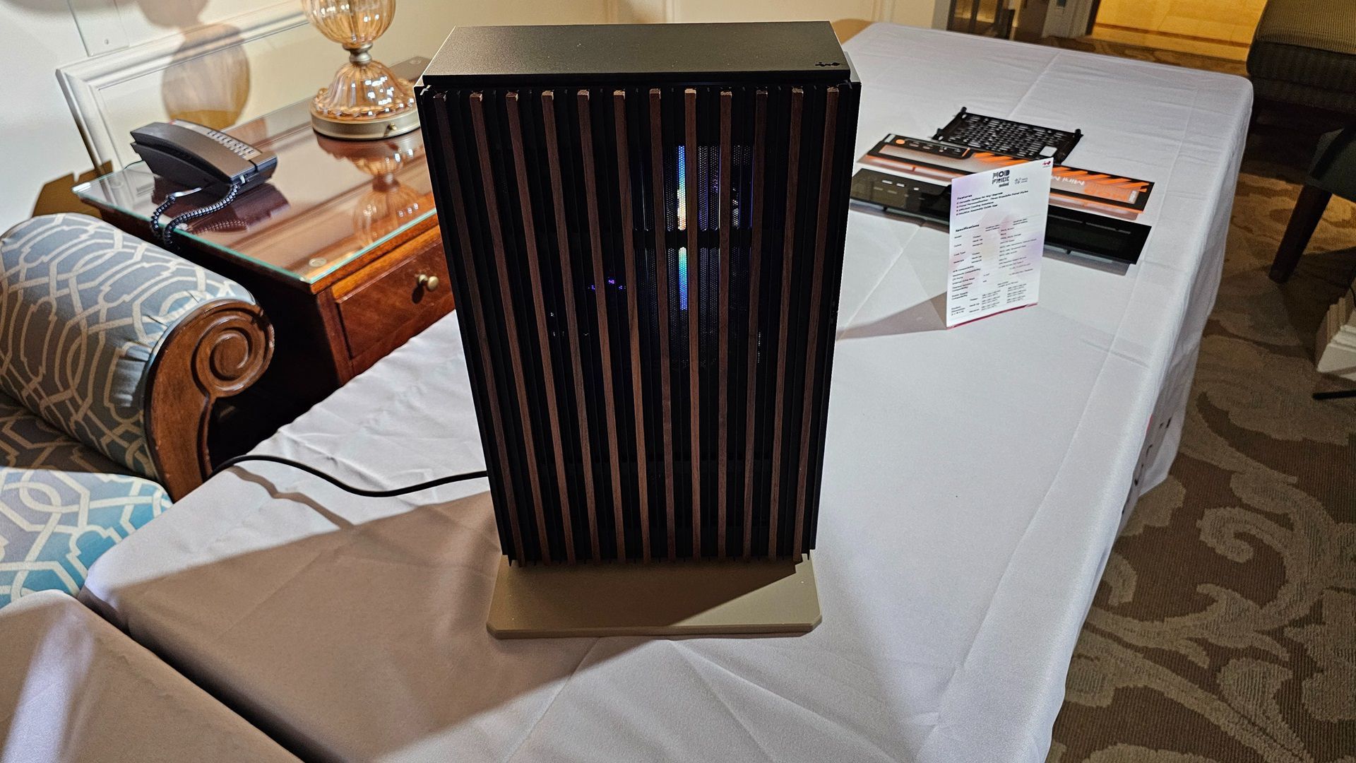 کیس کامپیوتر inwin