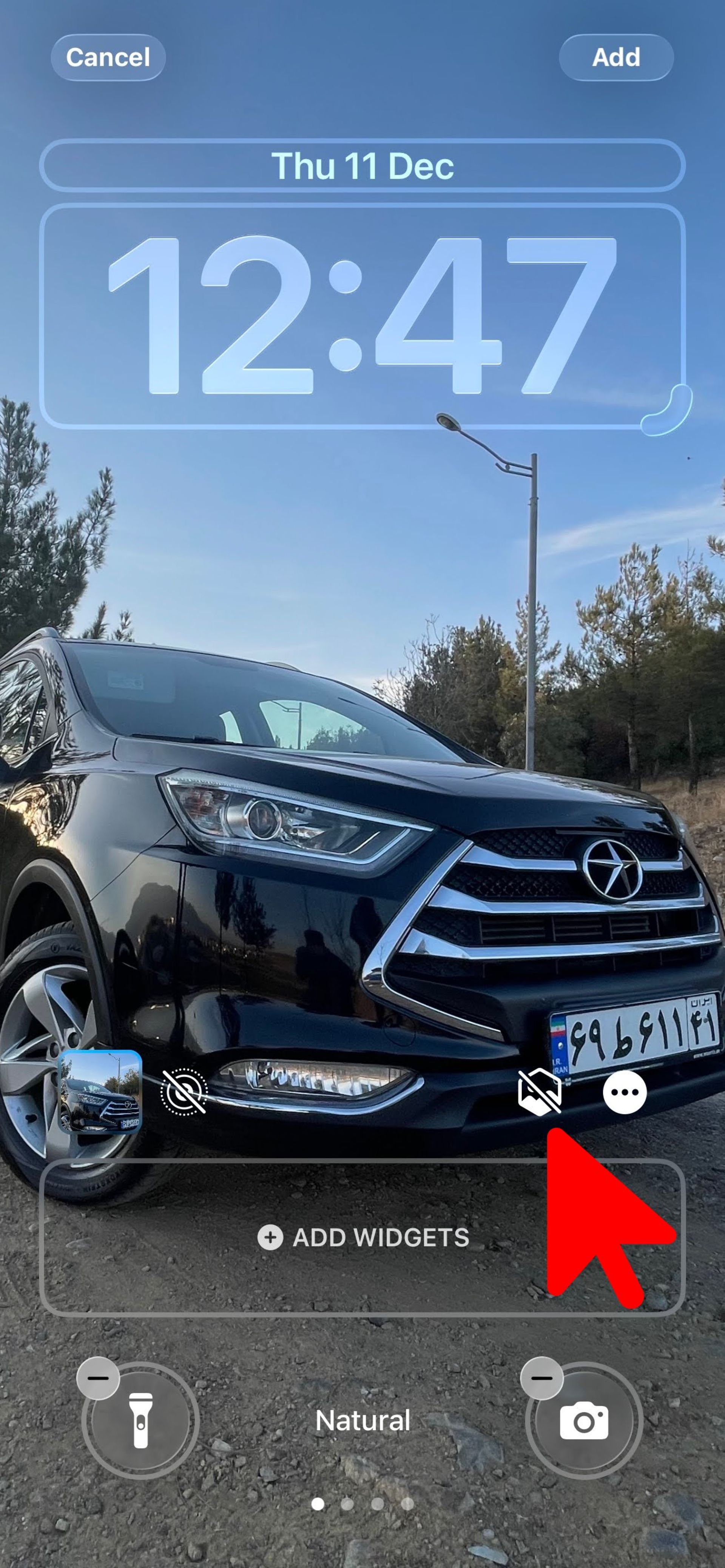 انتخاب گزینه صفحه قفل هولوگرافیک ios 26