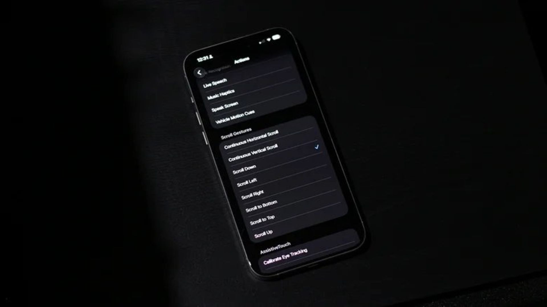 قابلیت اسکرول صفحه آیفون با زبان یا سر