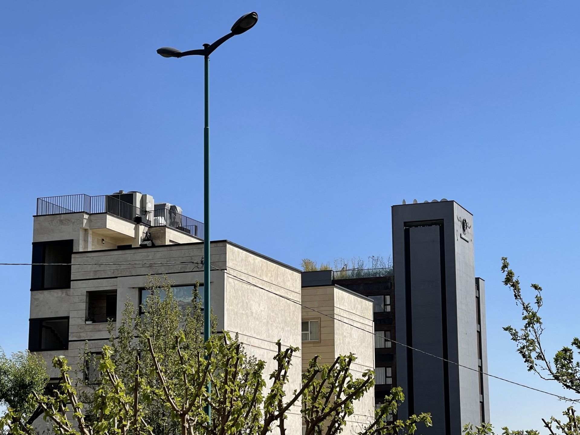 زوم ۳ برابری آیفون ۱۲ پرومکس