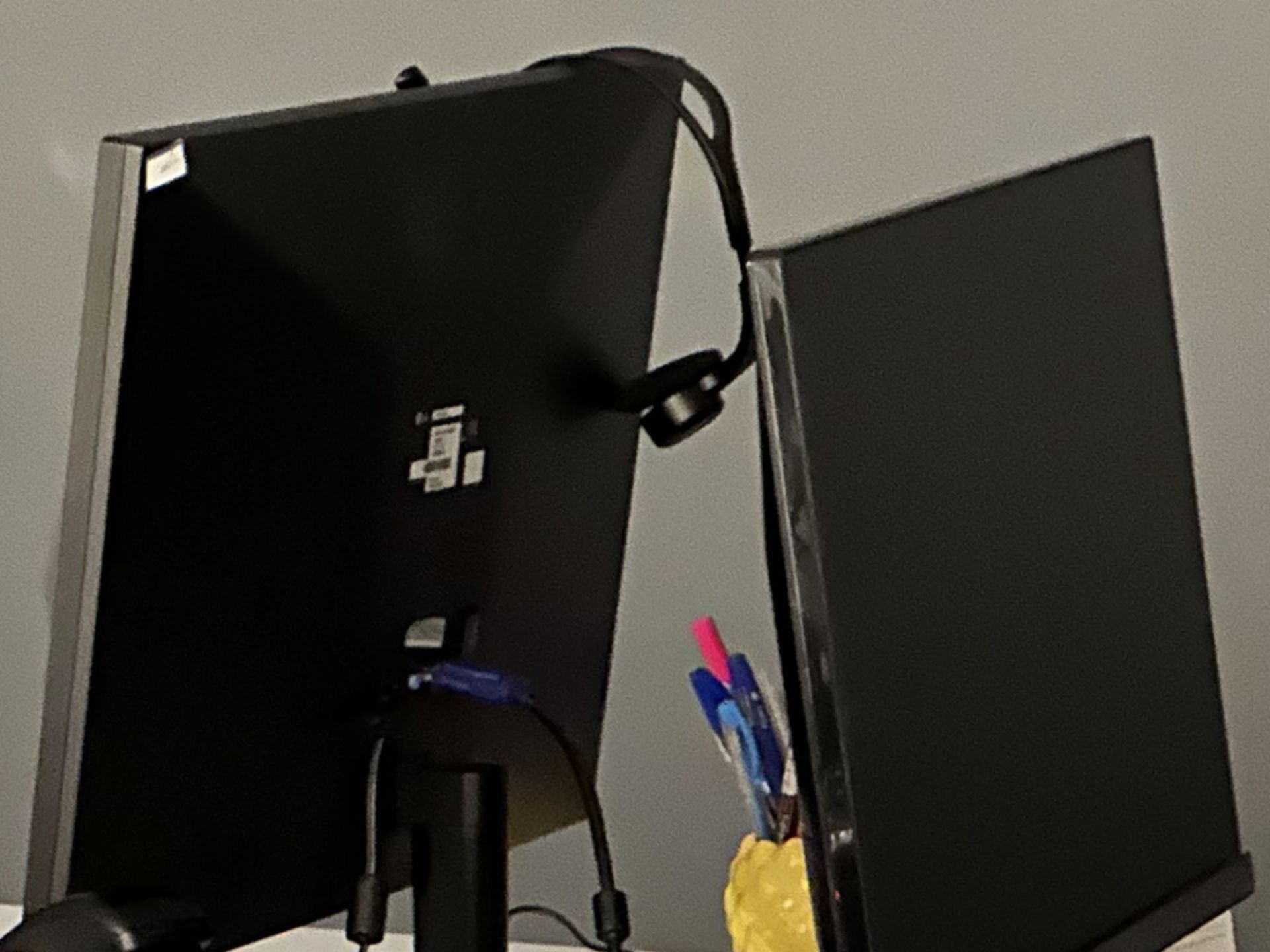 برش عکس ۳ برابری آیفون ۱۴ پرو مکس در تاریکی ۲