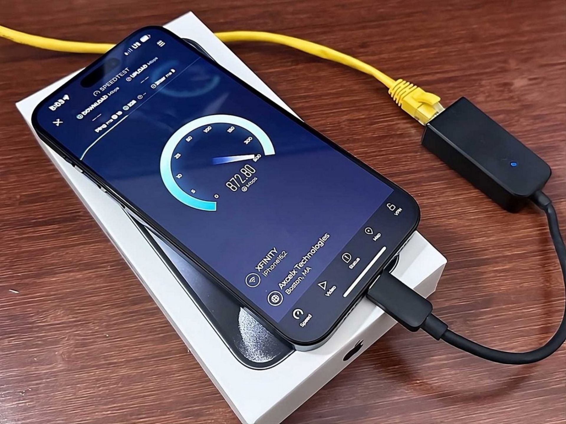 اتصال پورت شارژ گوشی به کابل اترنت