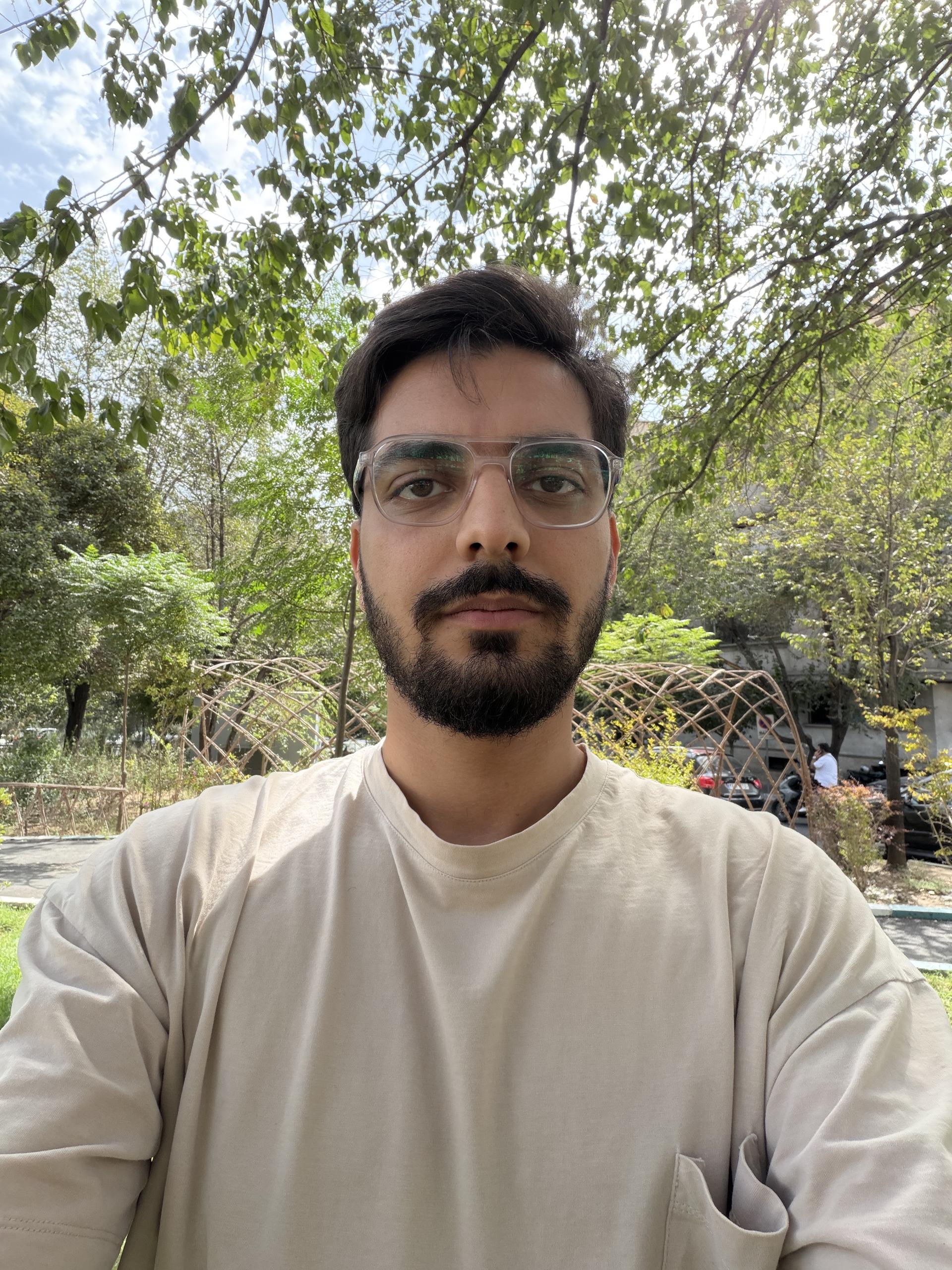 عکس سلفی آیفون ۱۷ پرو - ۴
