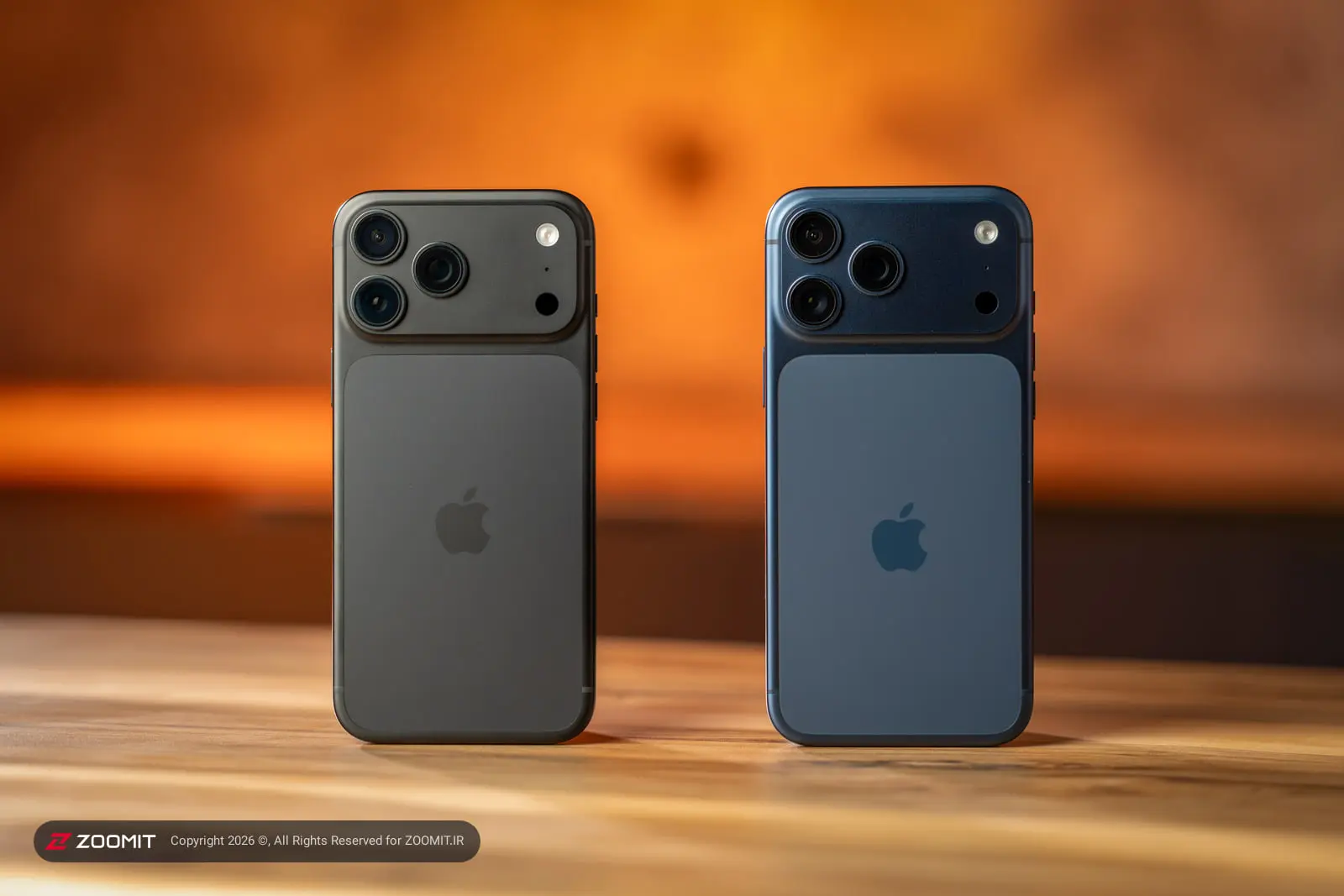 دو گوشی آیفون ۱۸ پرو مکس (iPhone 18 Pro Max) اپل با دوربین‌های سه‌گانه
