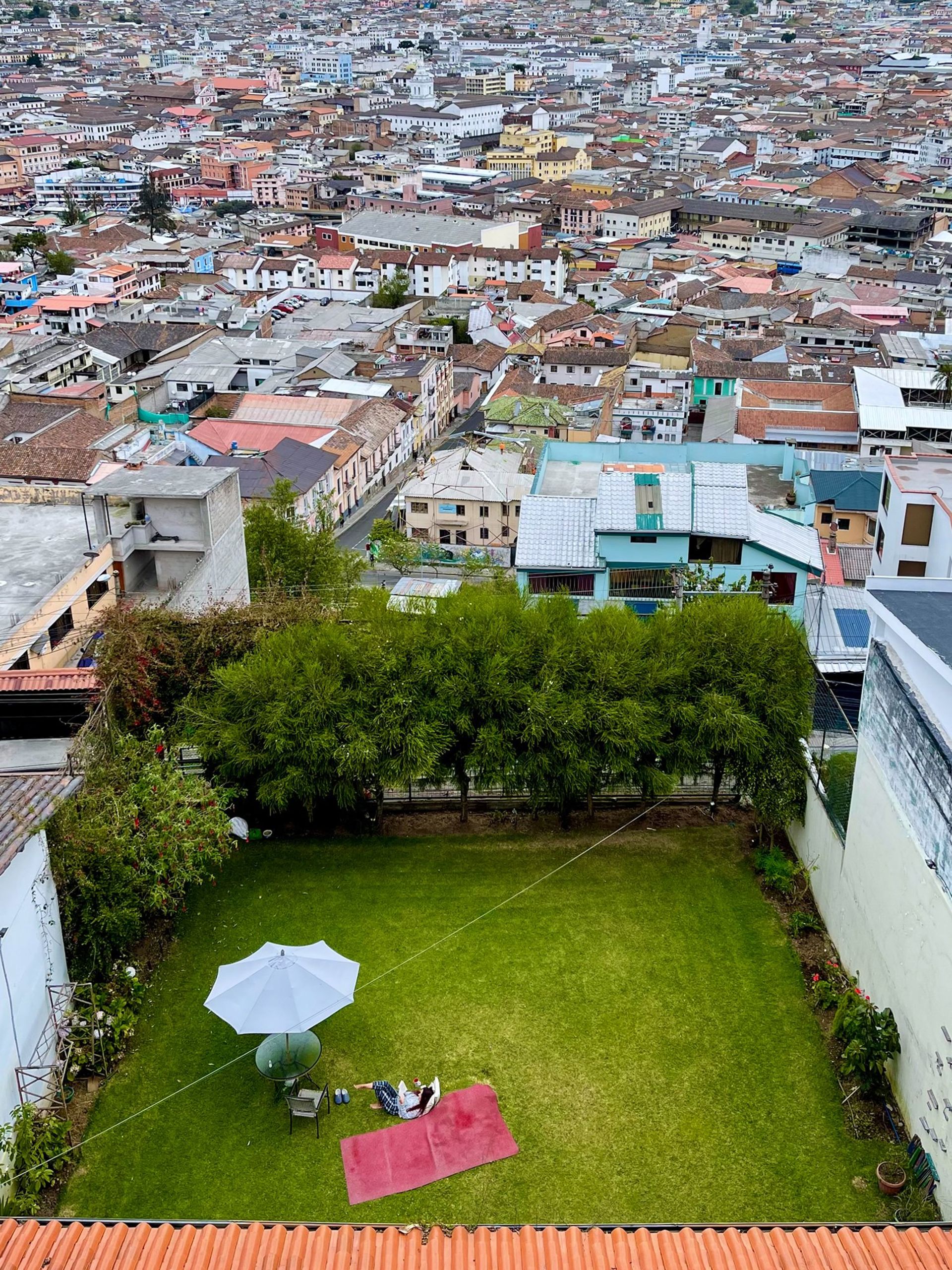 منظره شهر از نمای بالا