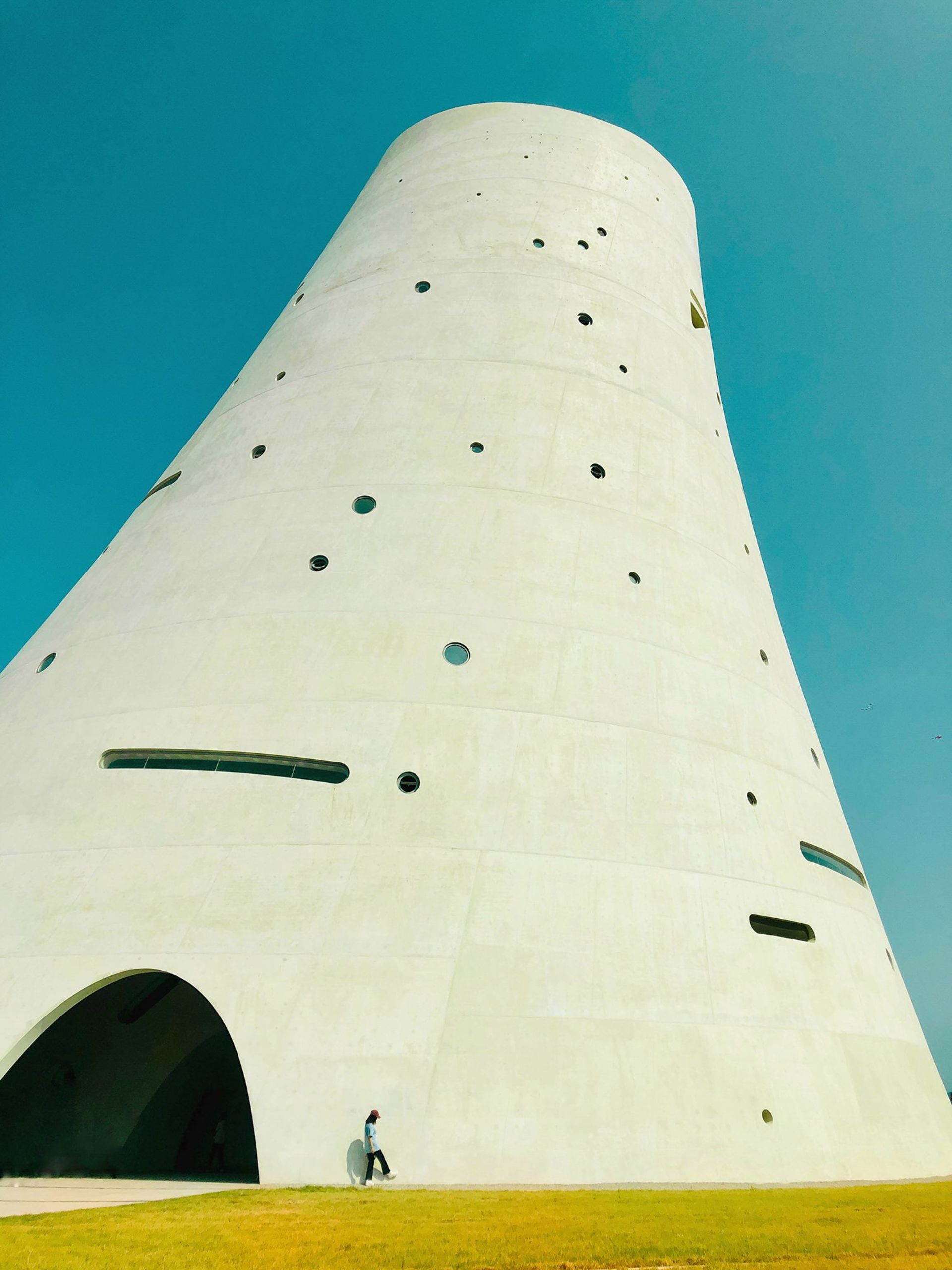 عکس برج آفتاب