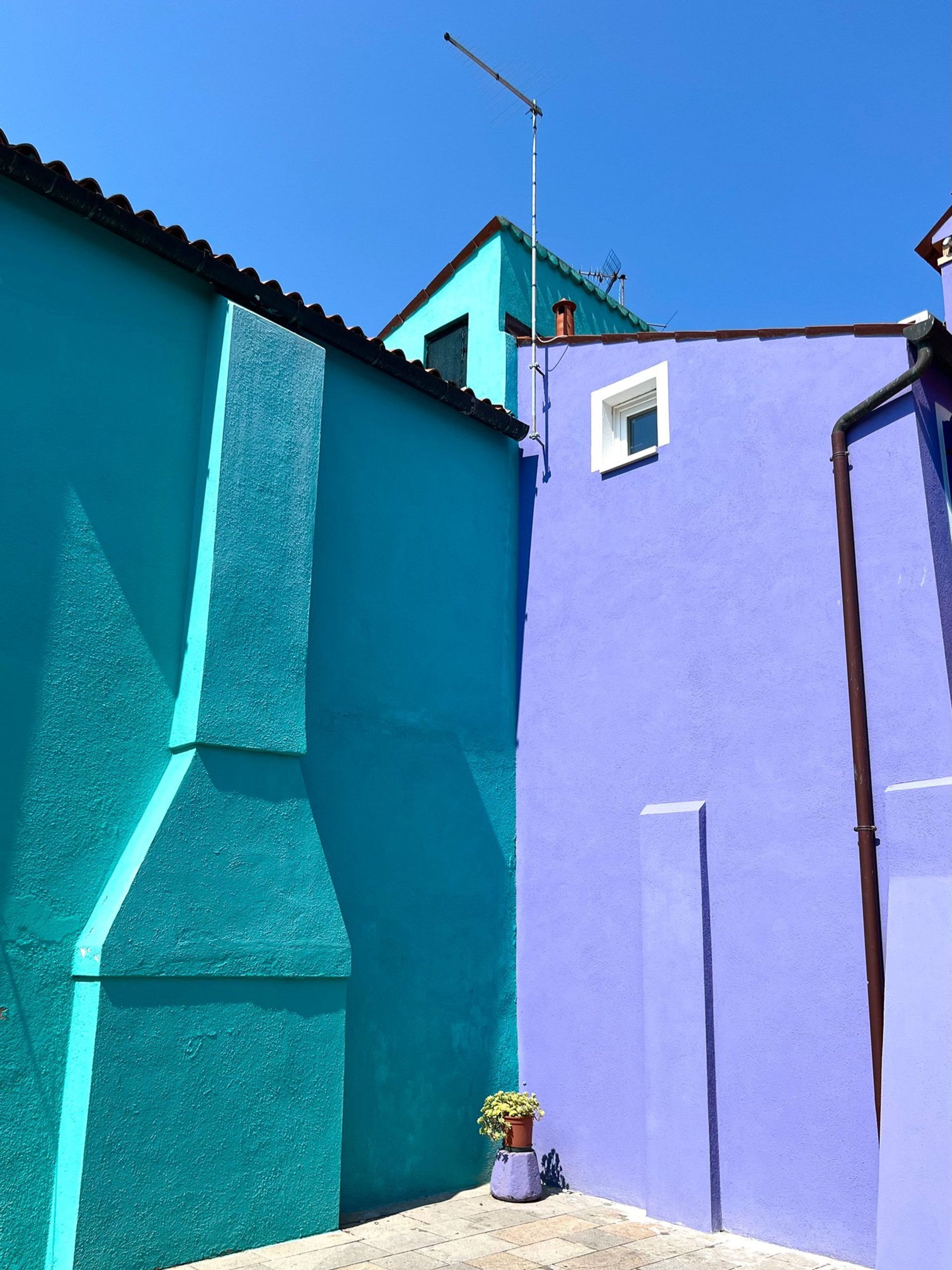 ساختمان های رنگی