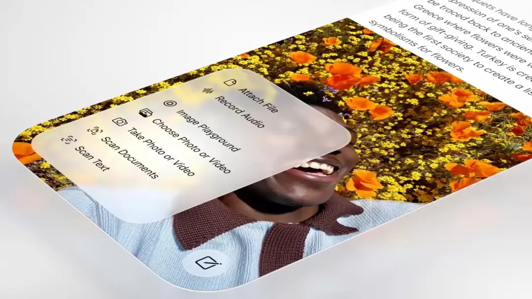 منوی دستورات صوتی و متنی سیری روی صفحه‌نمایش آیفون