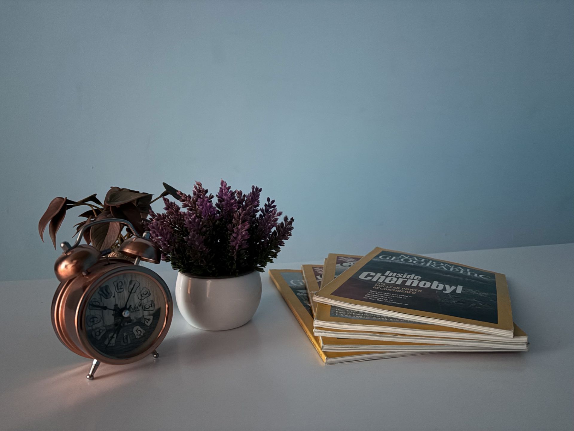 نمونه عکس دوربین اصلی آیفون ۱۶ در نور کم برای مقایسه