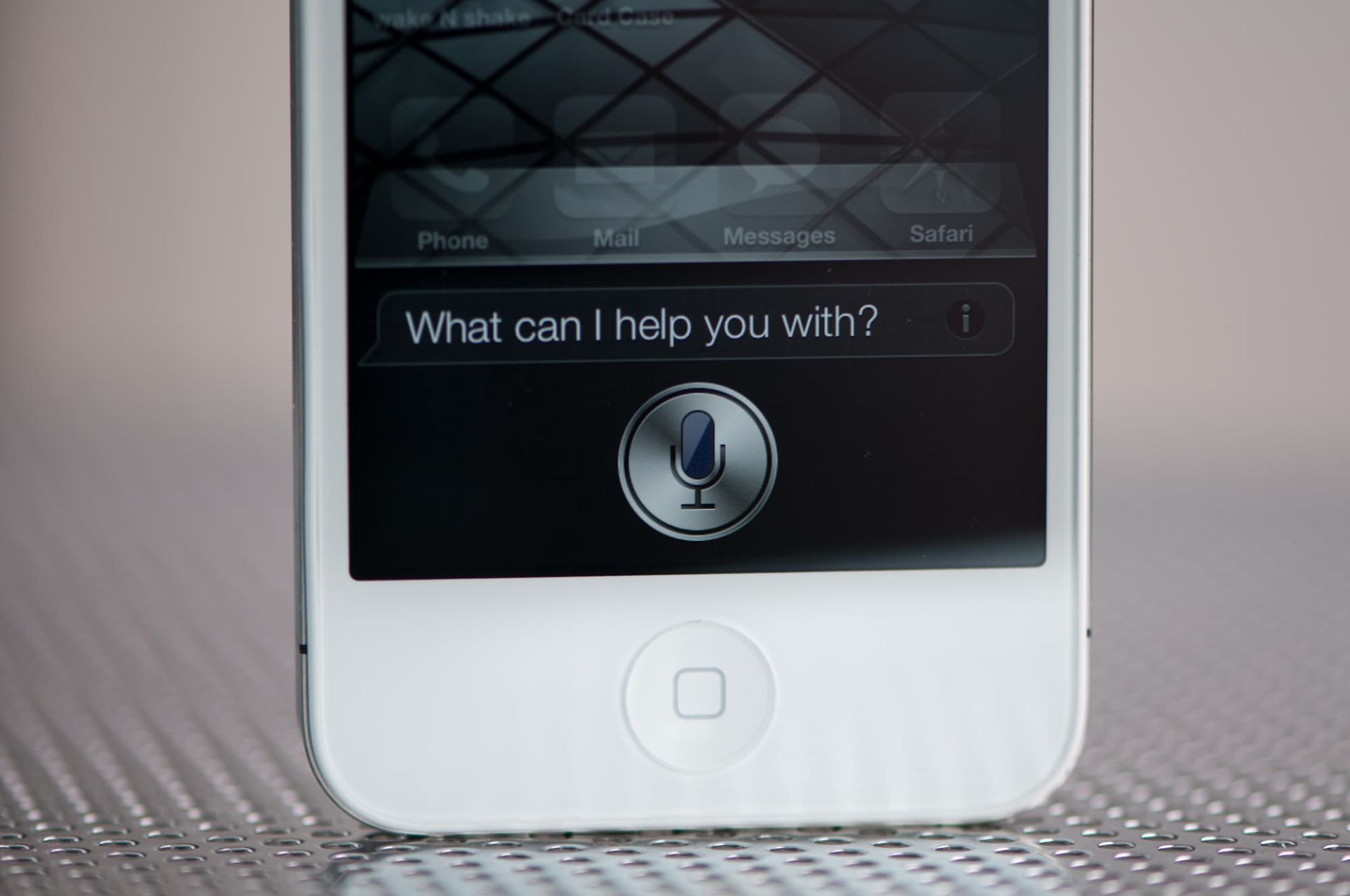 دستیار صوتی سیری Siri آیفون 4s