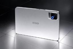 پنل پشتی تبلت آیکو پد اولترا (iQOO Pad Ultra) با دوربین و حلقه نوری آبی