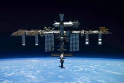 یاسمین مقبلی و همسفرانش وارد ایستگاه فضایی بین‌المللی شدند