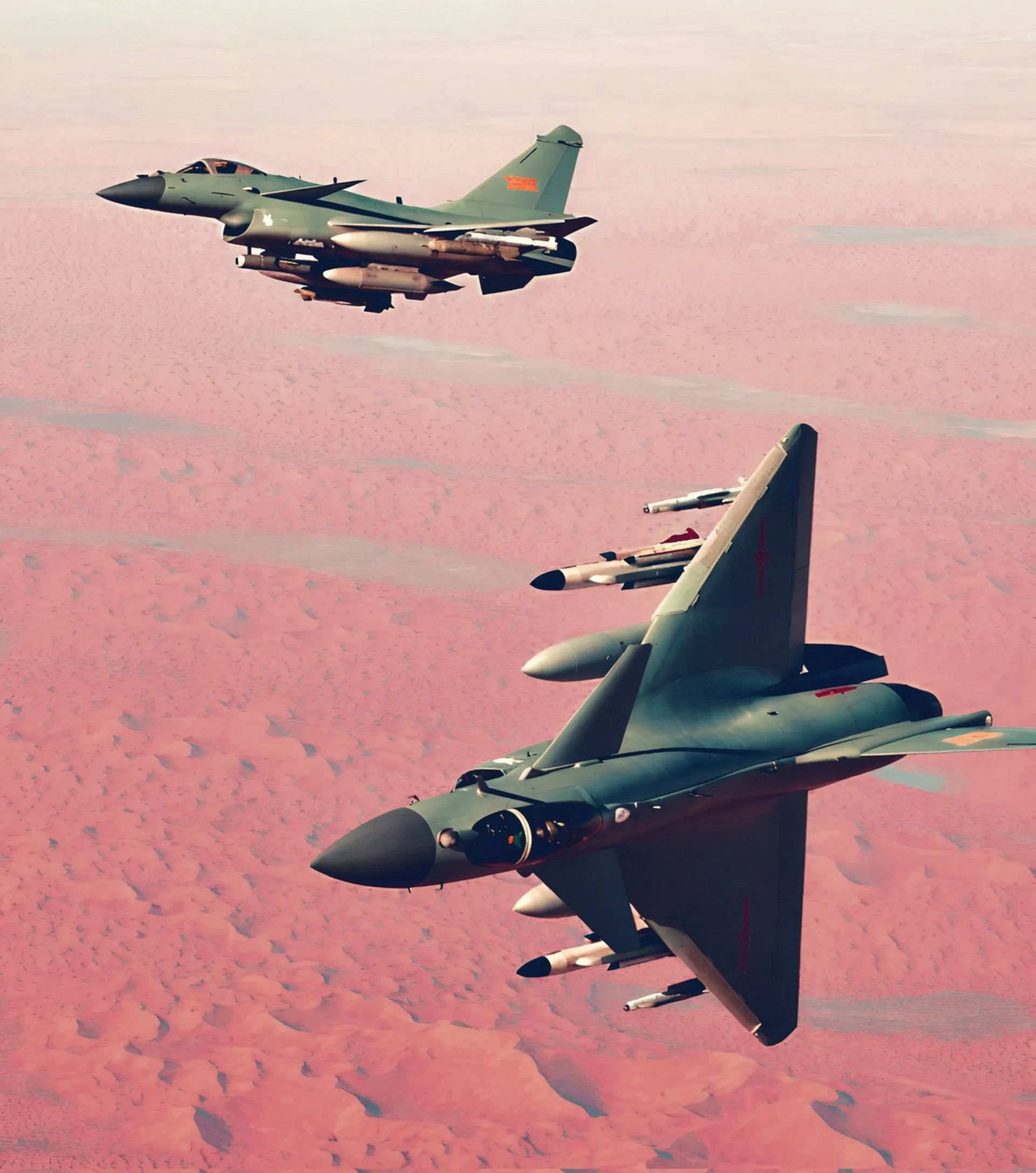 دو فروند جنگنده J-10C در حال پرواز
