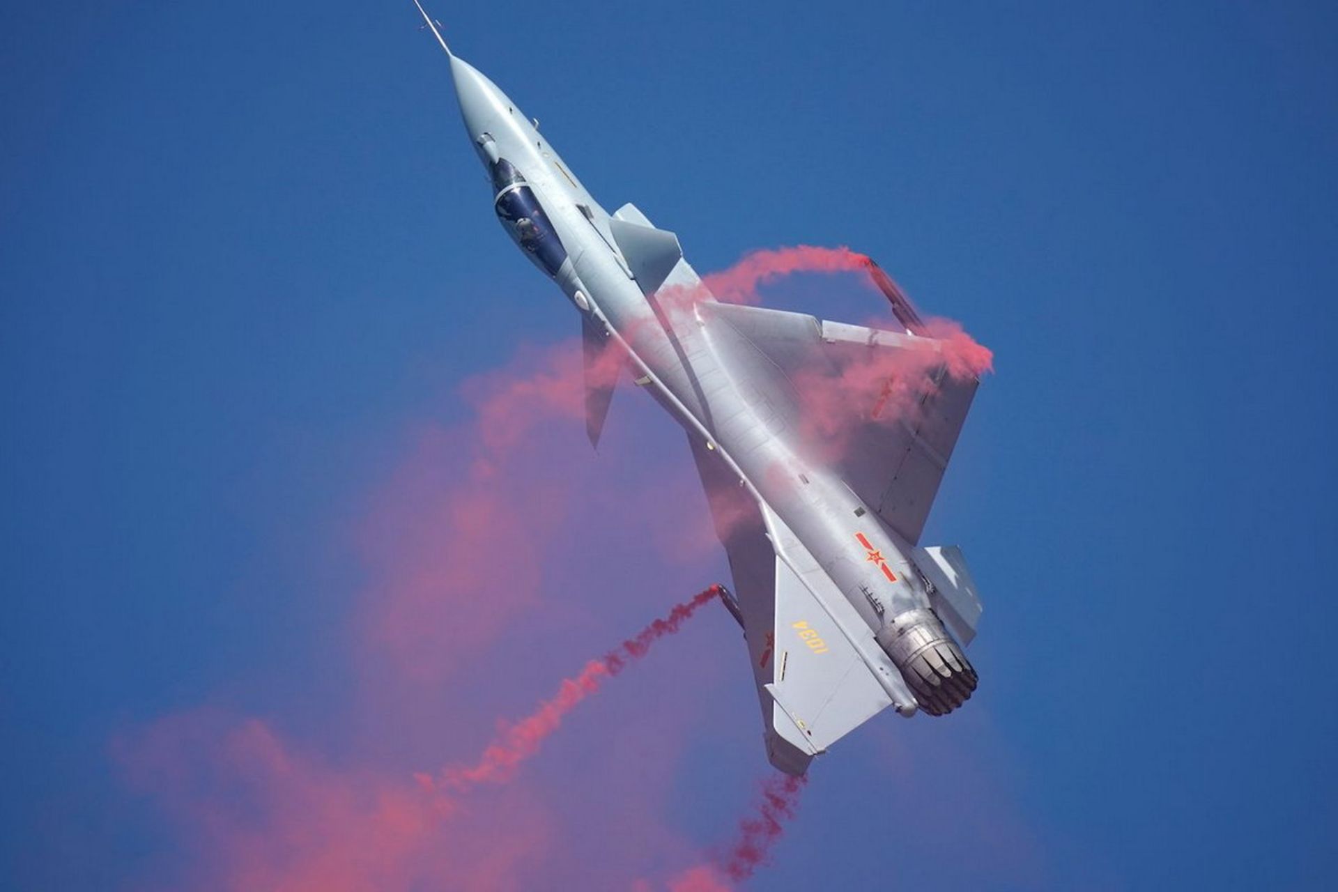 مانور نمایشی J-10C 