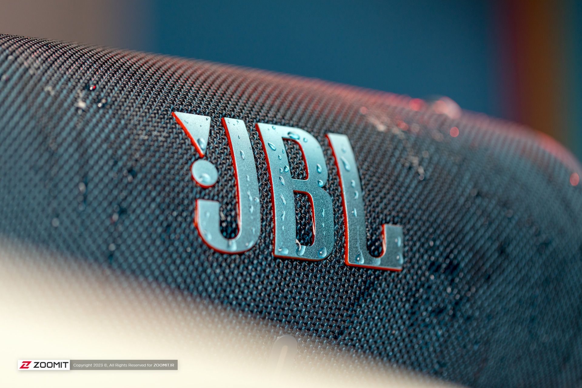تست ضدآب بودن JBL Xtreme 3 