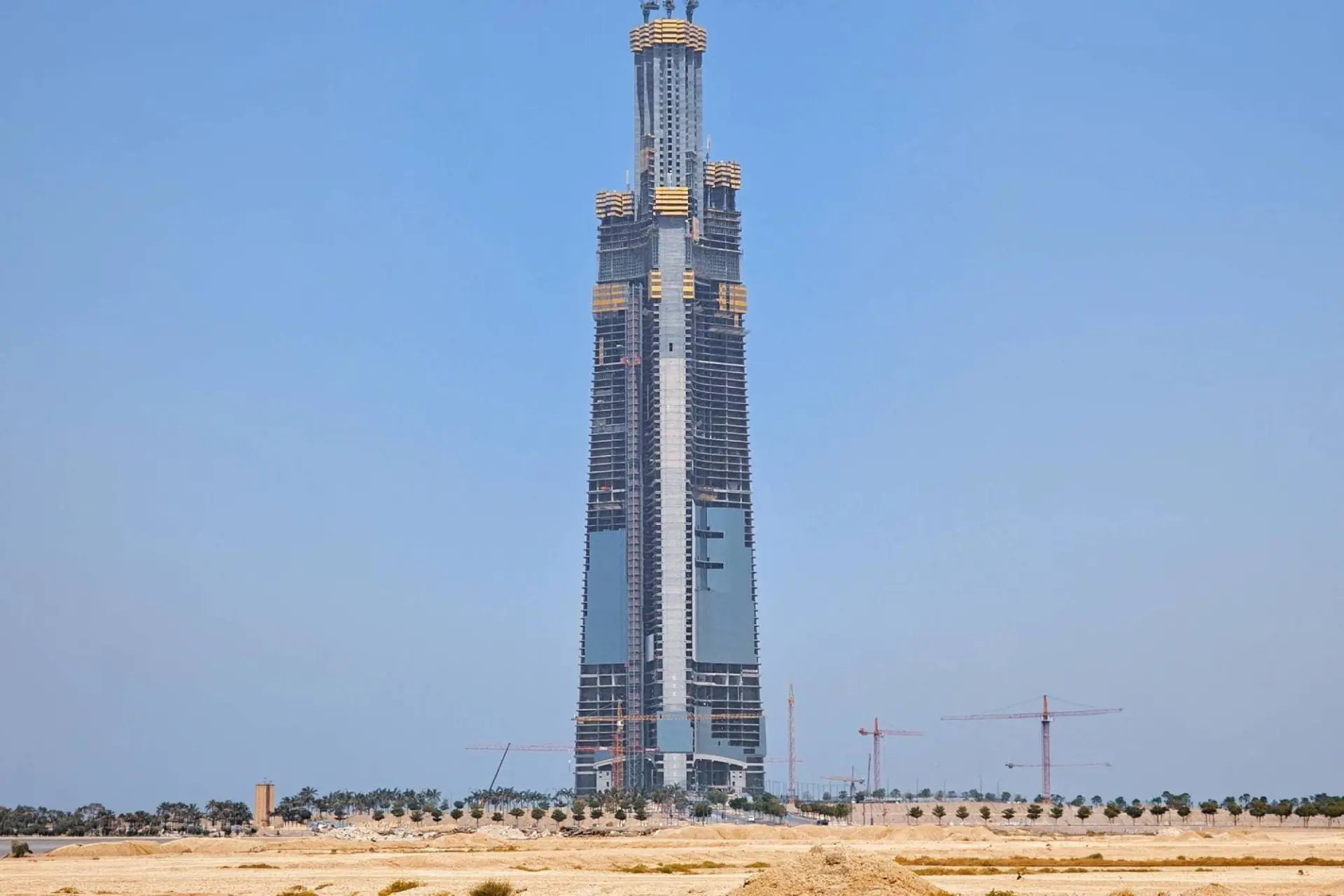 برج درحال ساخت جده