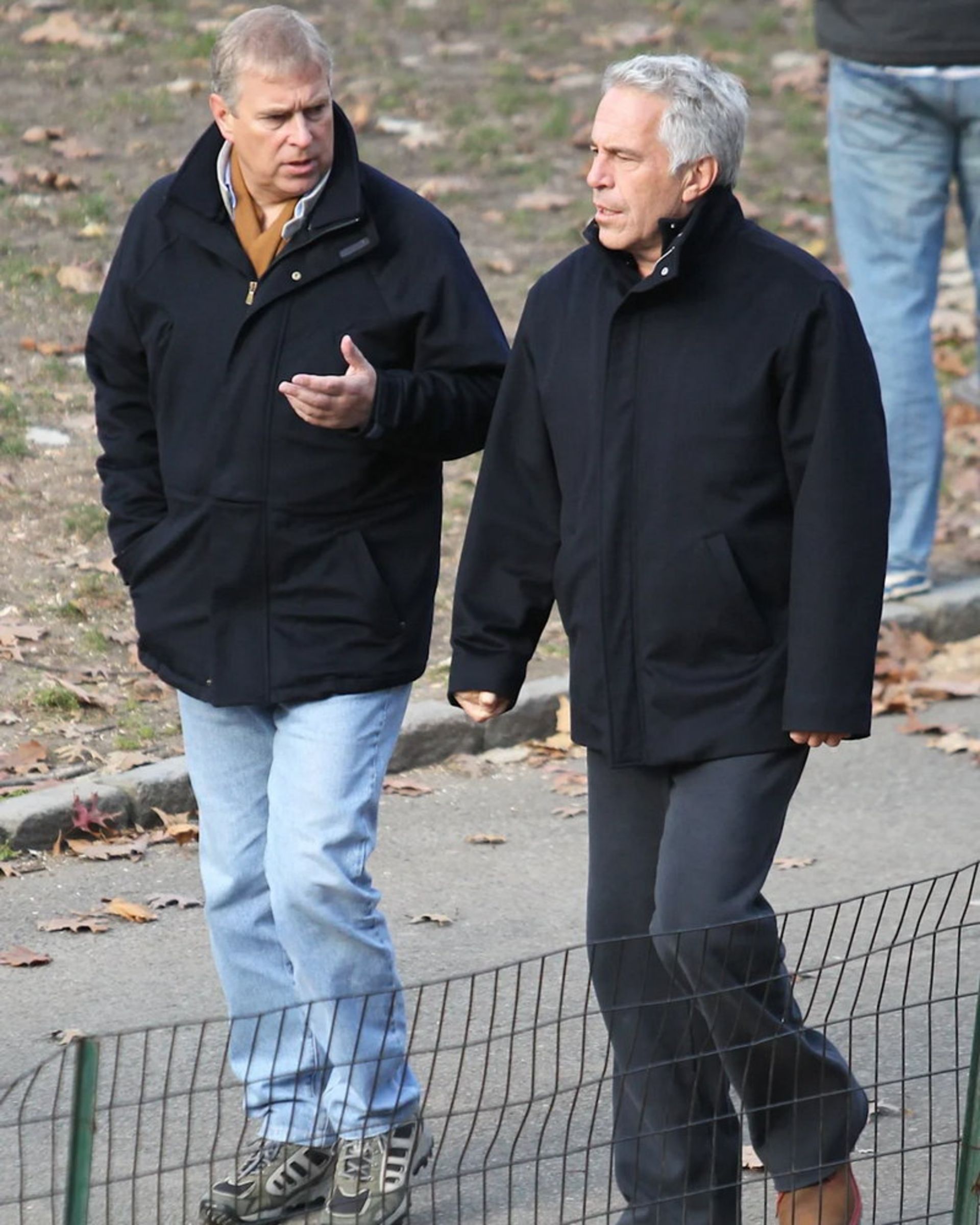 جفری اپستین و پرنس اندرو در سنترال پارک