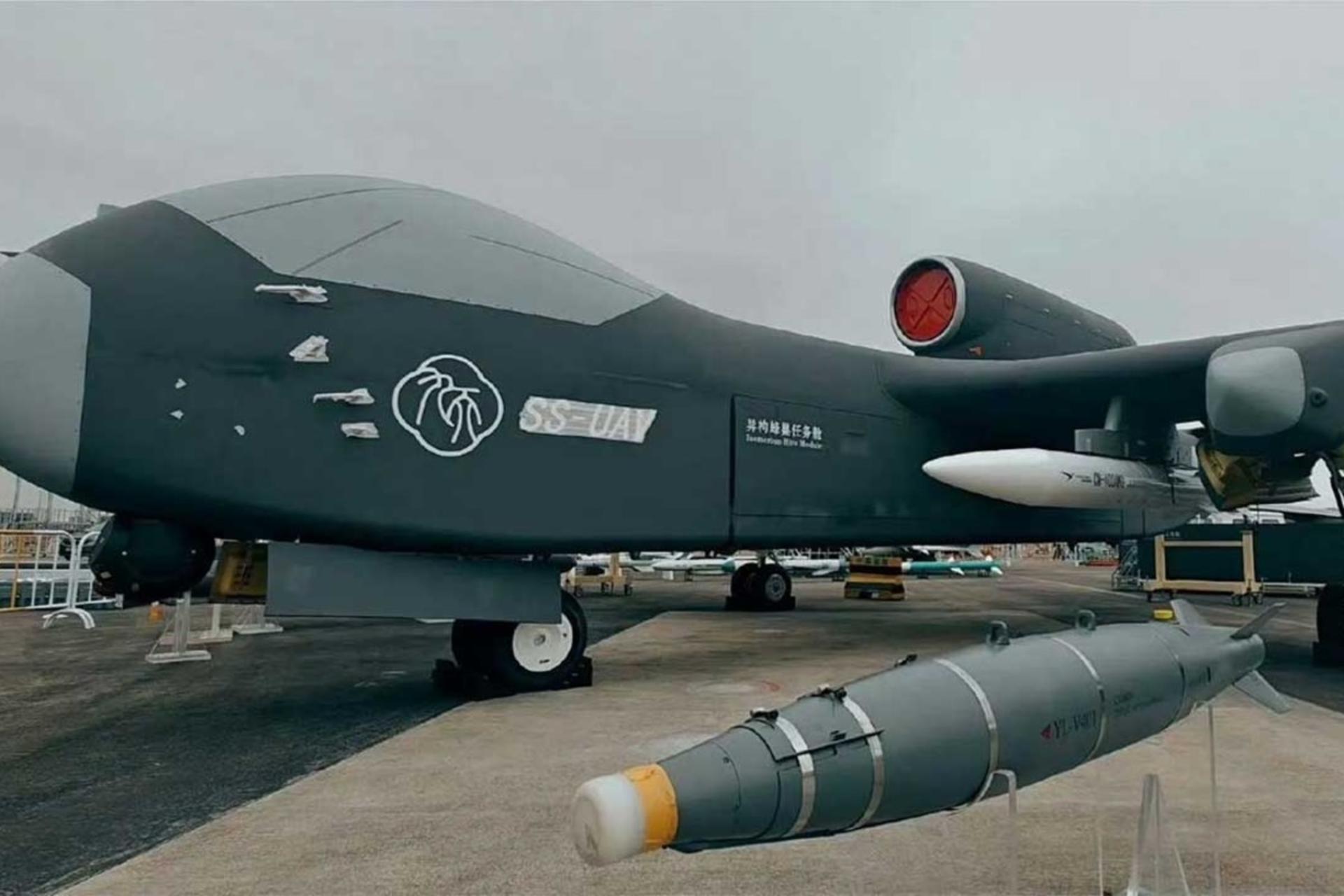 ناو هواپیمابر پرنده‌ی چین