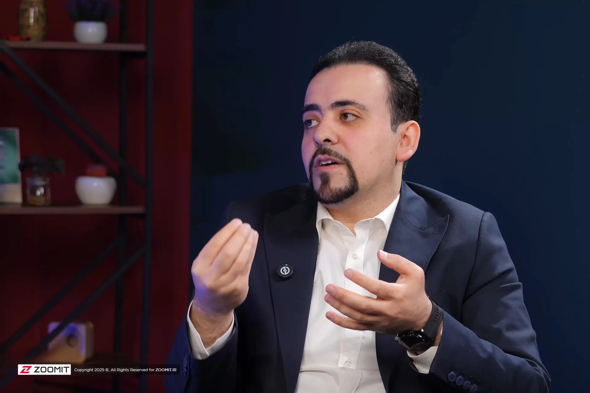 هم‌مدیرعامل جاب‌ویژن در استودیوی زومیت