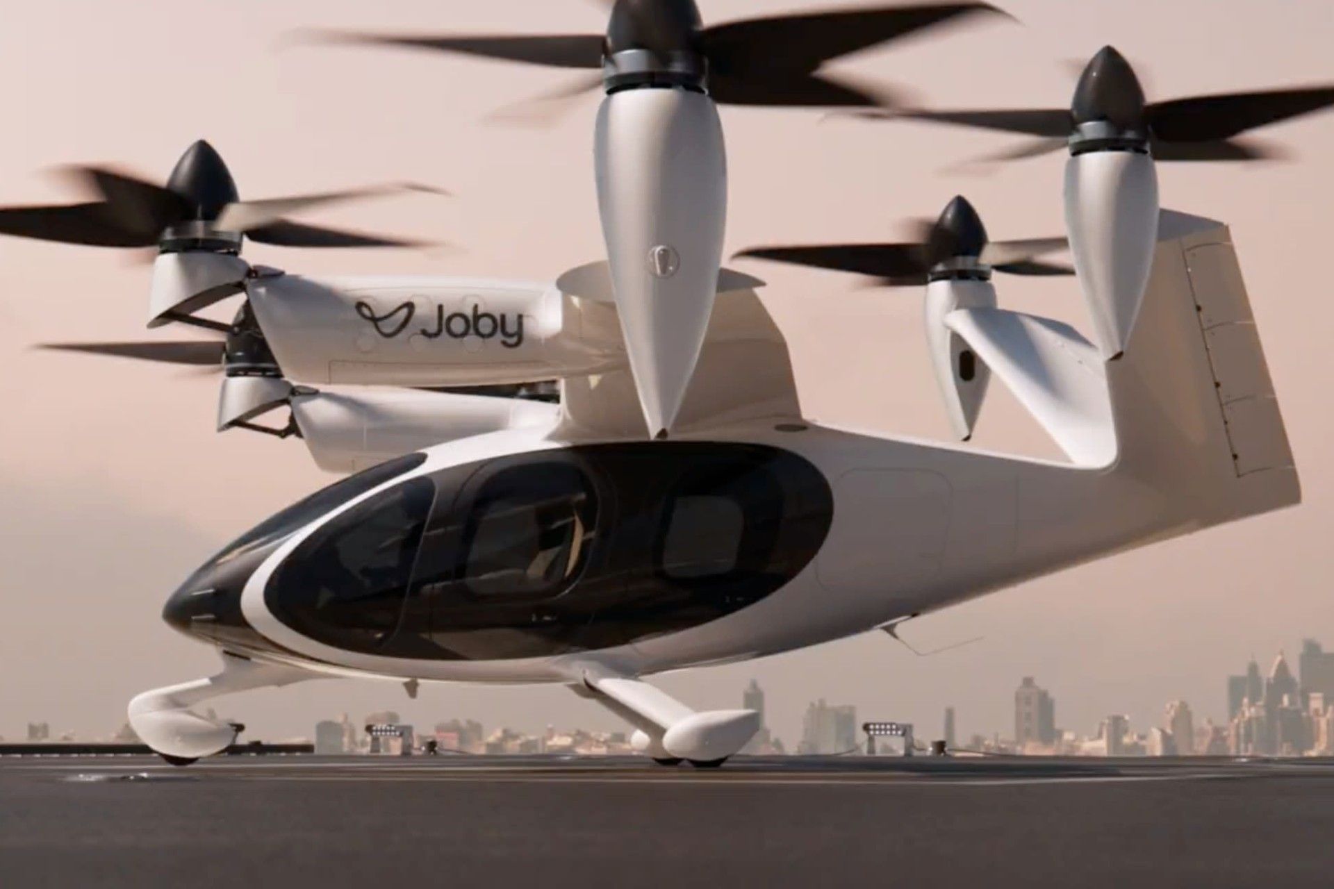 تاکسی پرنده‌ی جوبی از نمای جانبی