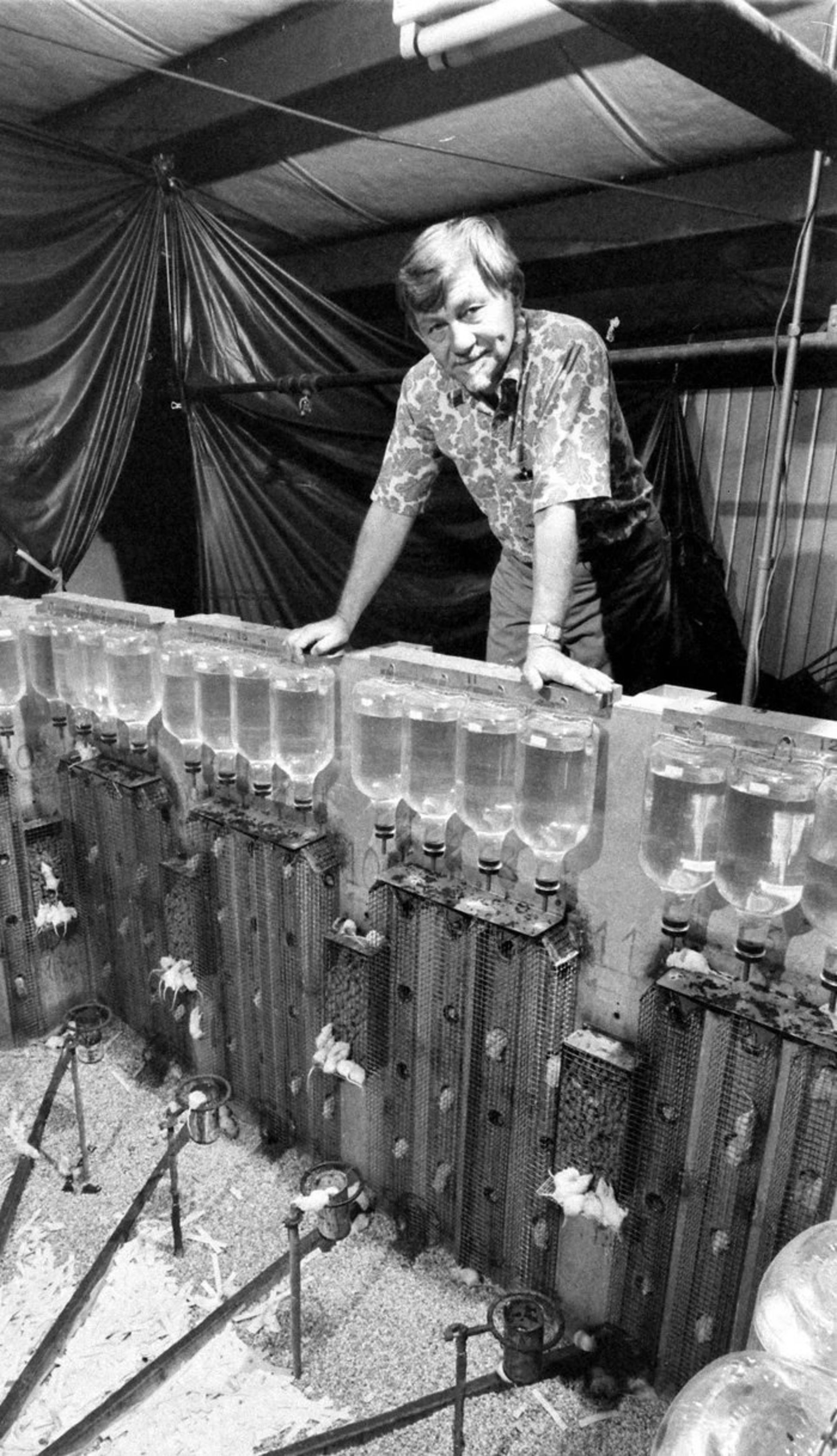 جان بی. کالهون در آزمایش یونیورس ۲۵