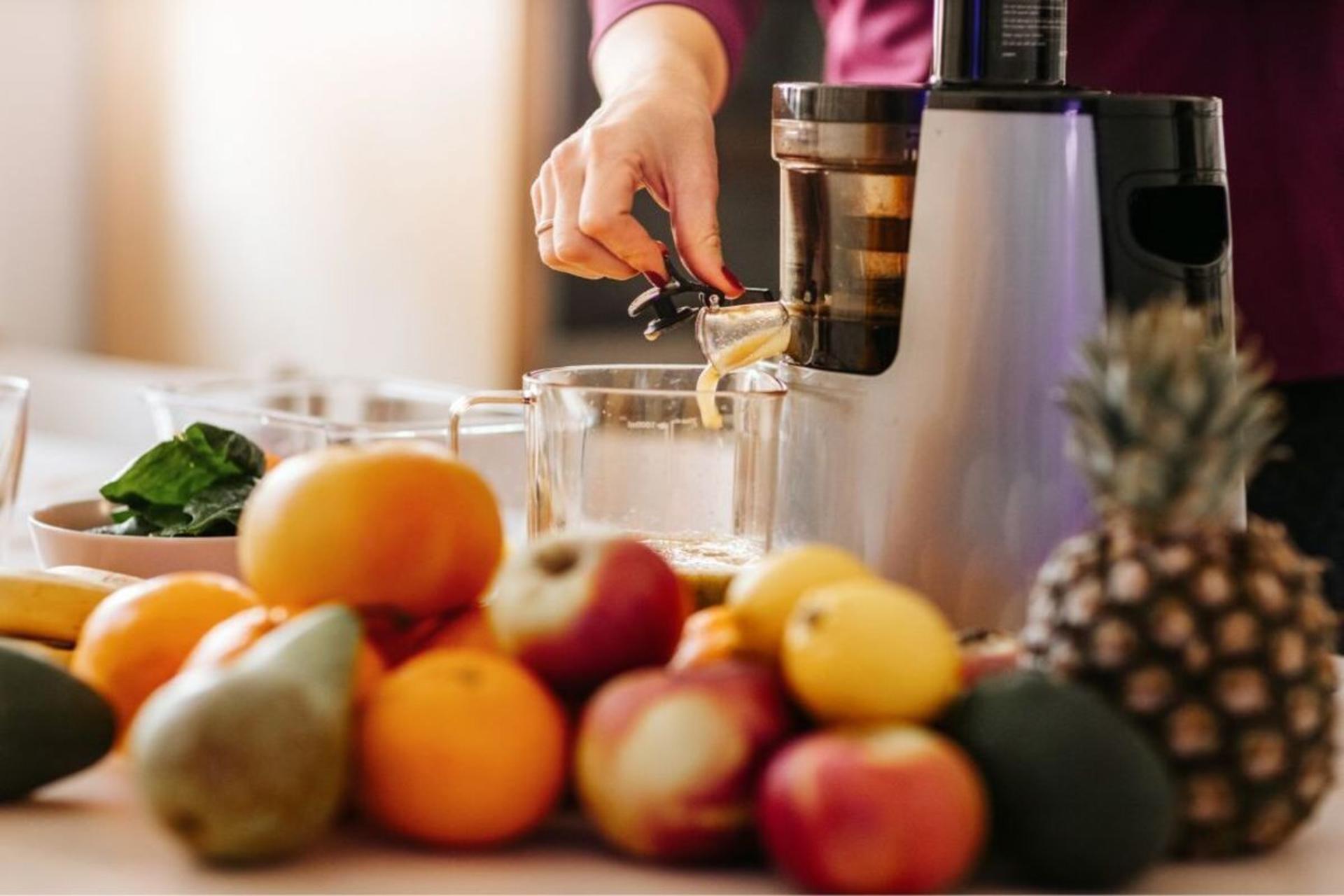 آبمیوه‌گیری