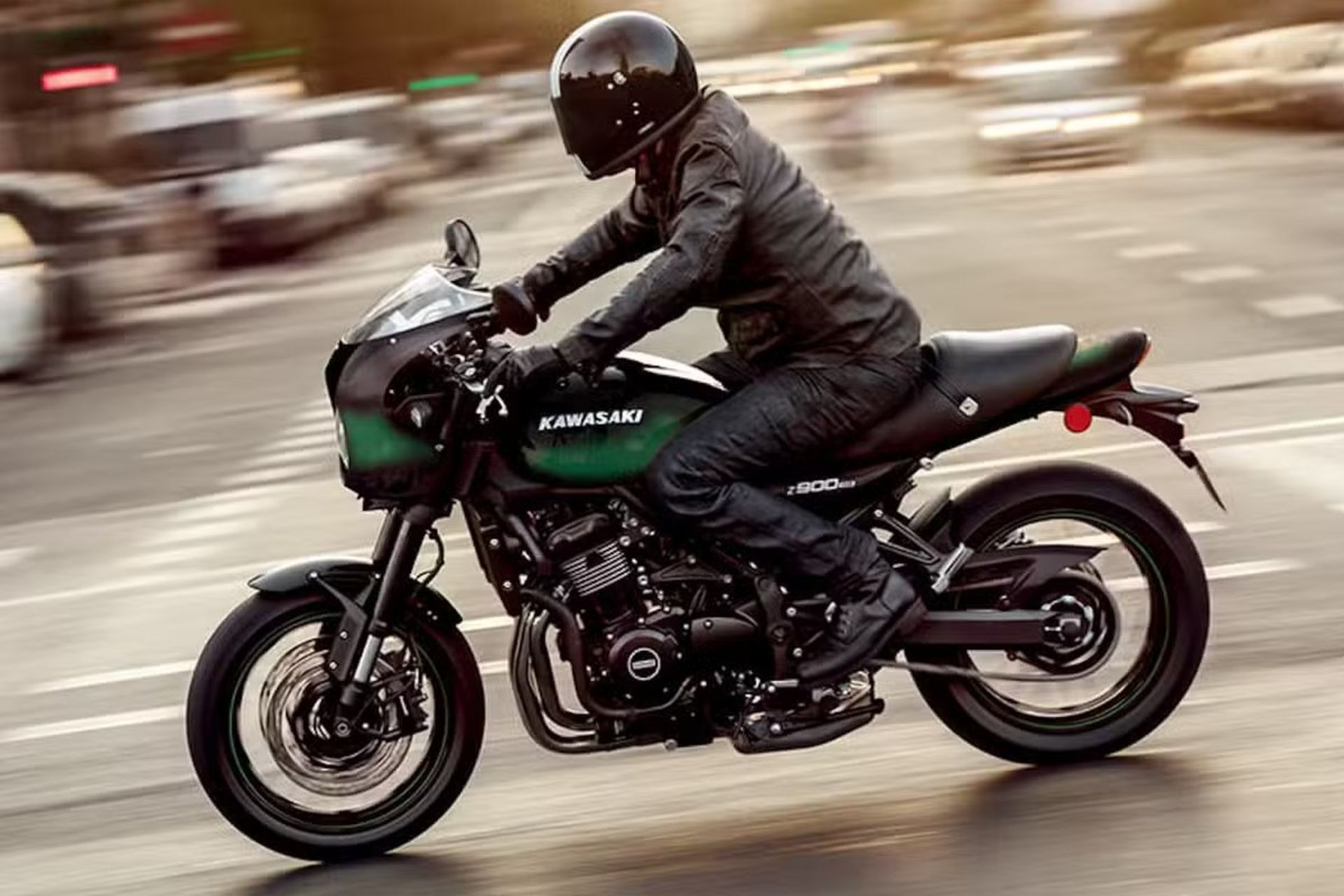 کاوازاکی Z900RS