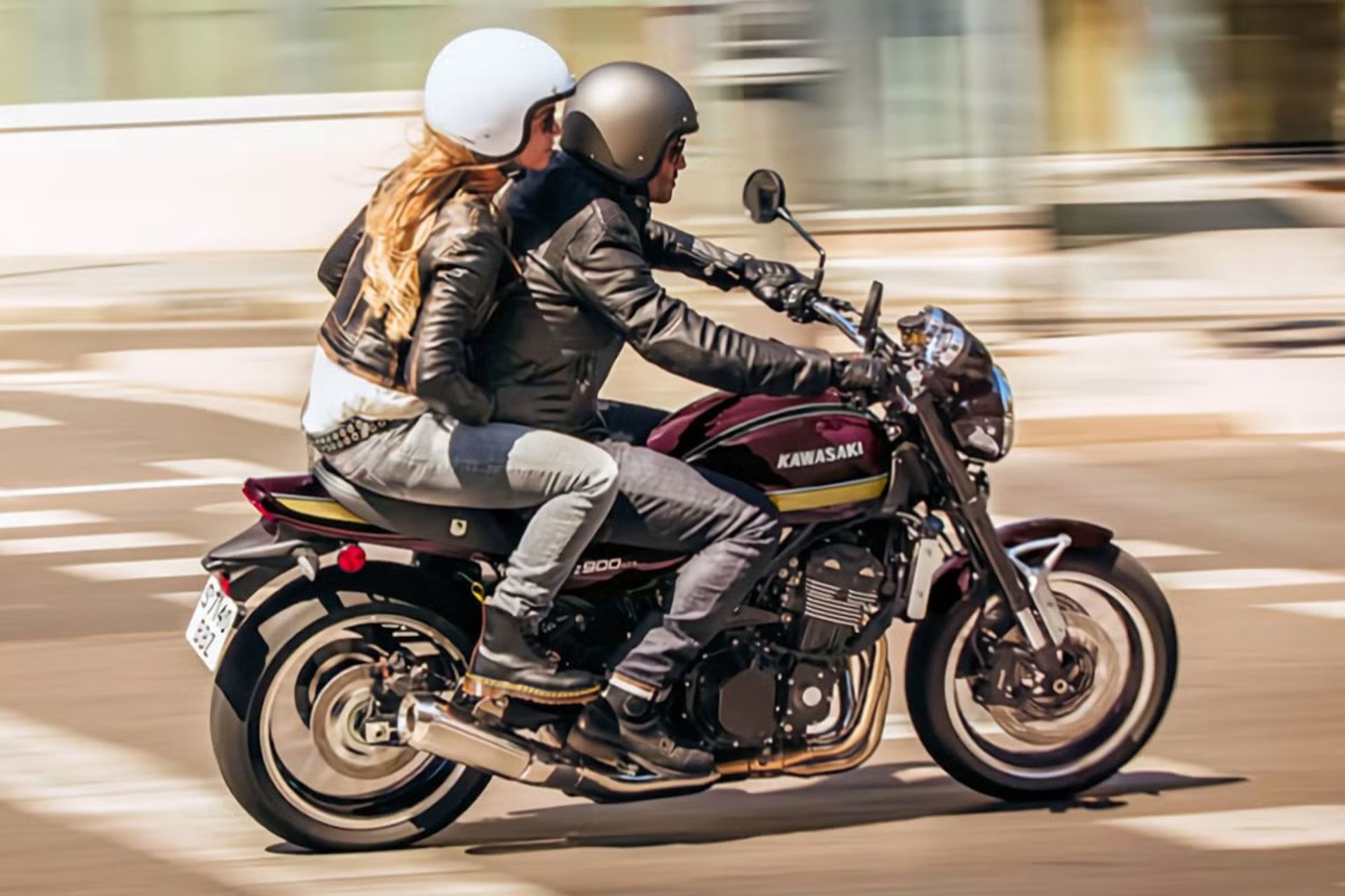 کاوازاکی Z900RS