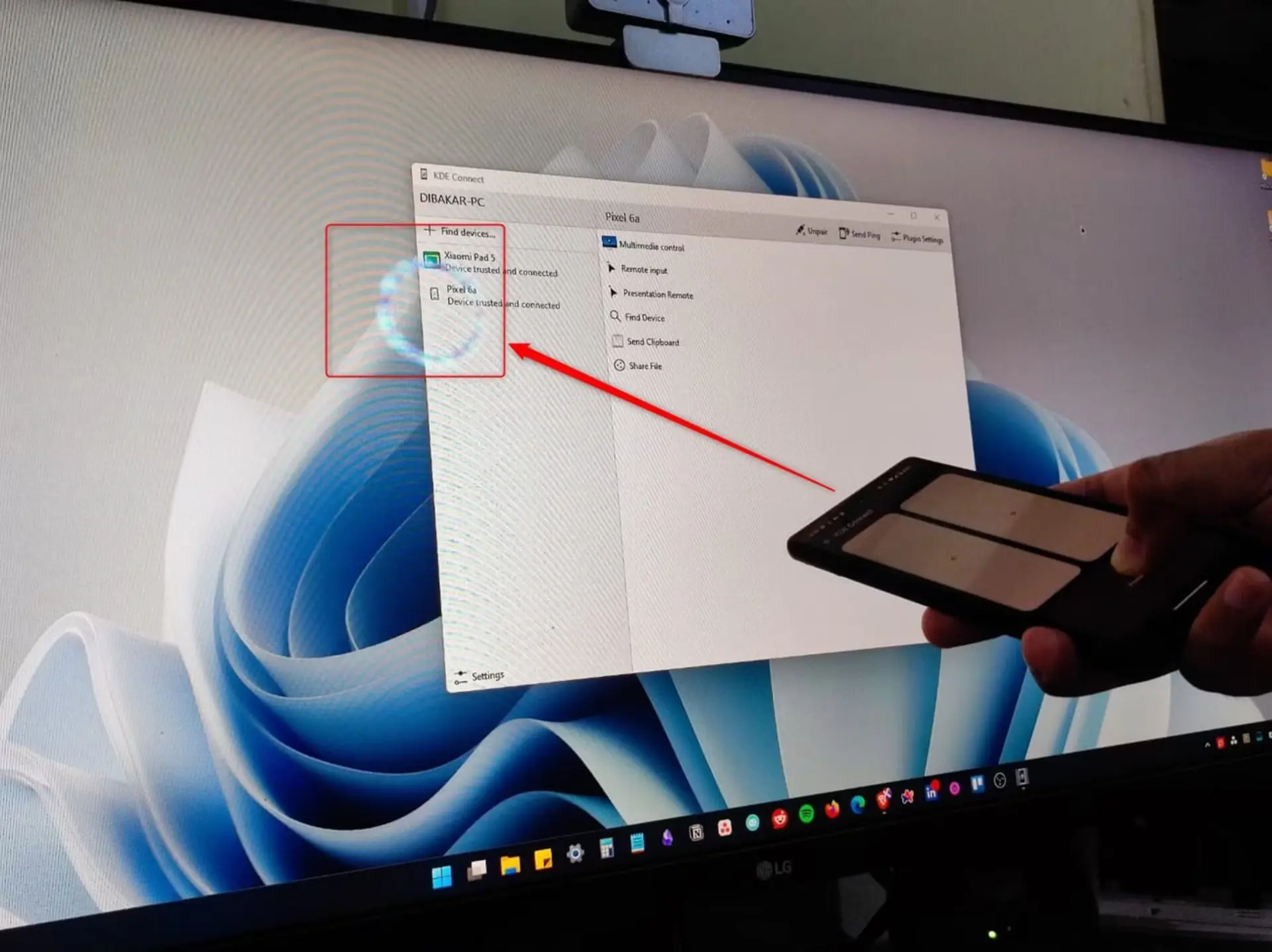 گوشی گوگل پیکسل ۶آ (Google Pixel 6a) در حال اتصال به نرمافزار KDE Connect در ویندوز
