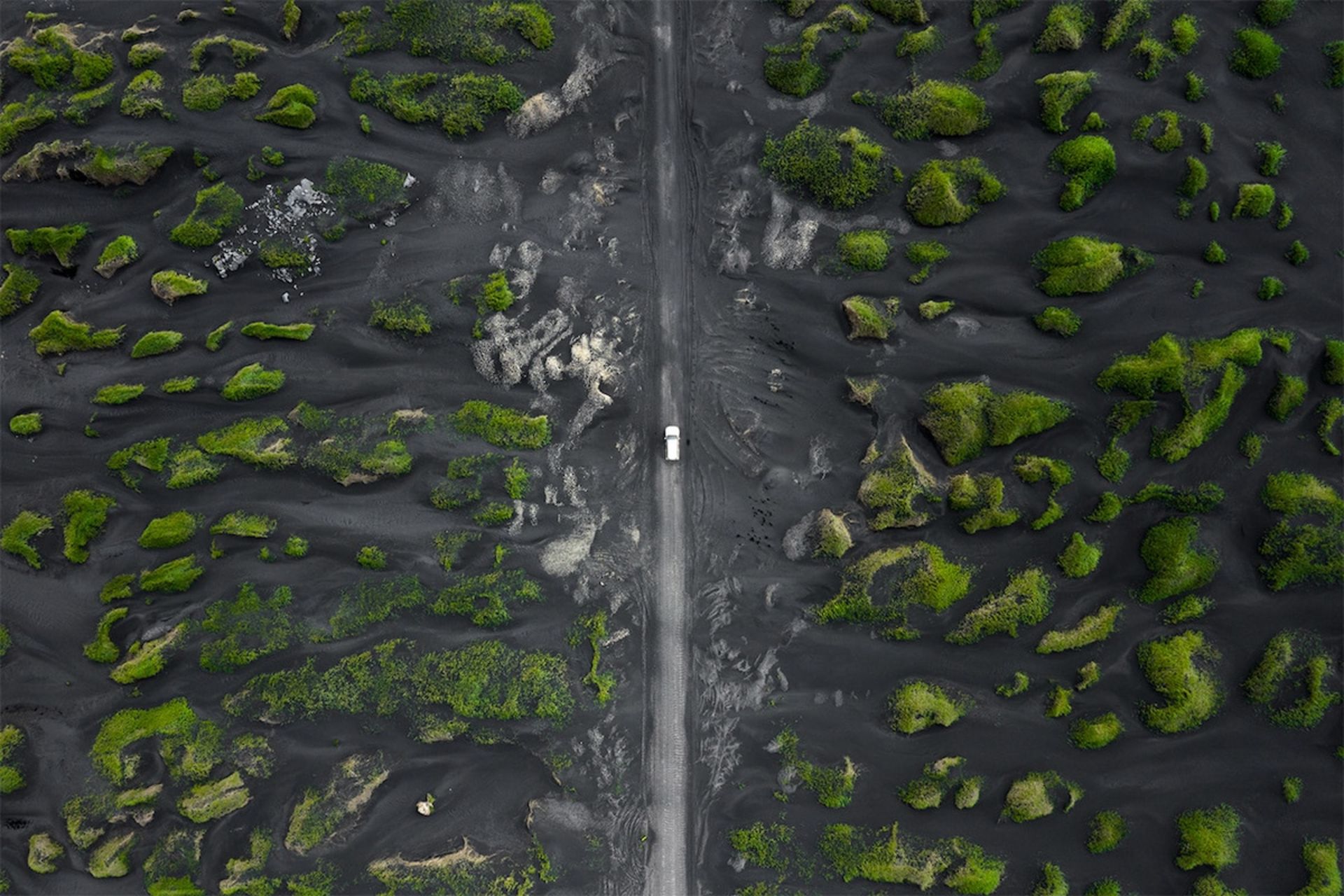 جاده ماشین ایسلند طبیعت سبز