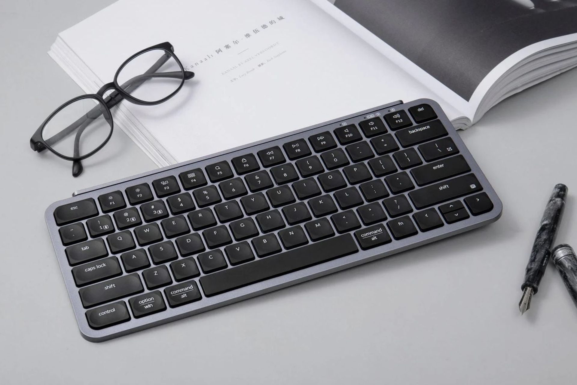 کیبورد Keychron b1 pro مشکی