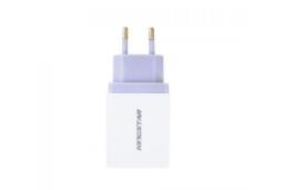 نمای روبه روی شارژر دیواری مدل-Kingstar KW155