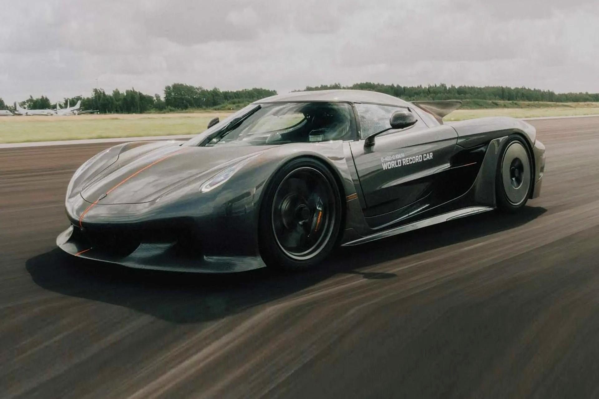 koenigsegg-jesko-absolut 