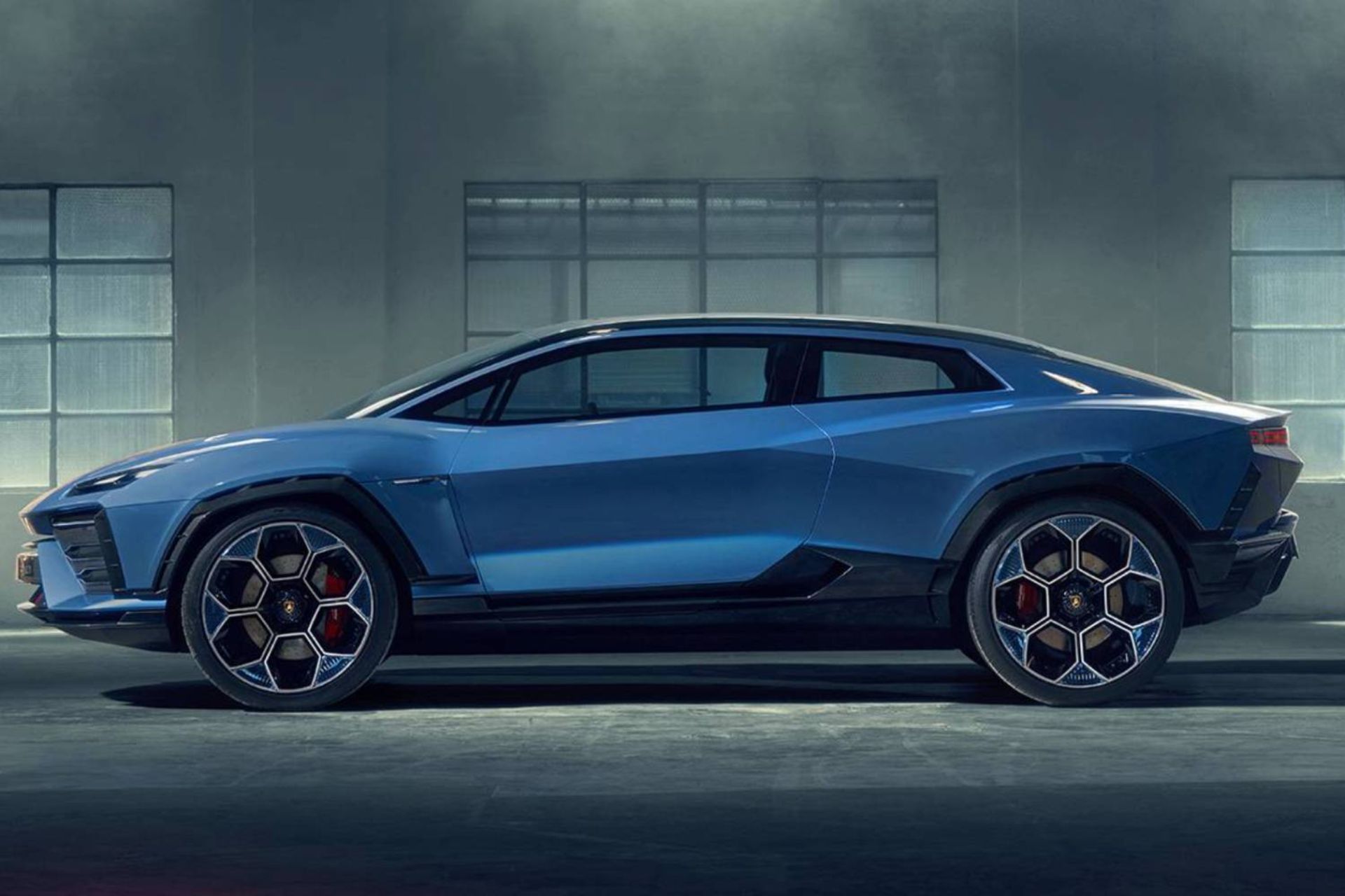 لامبورگینی لانزادور