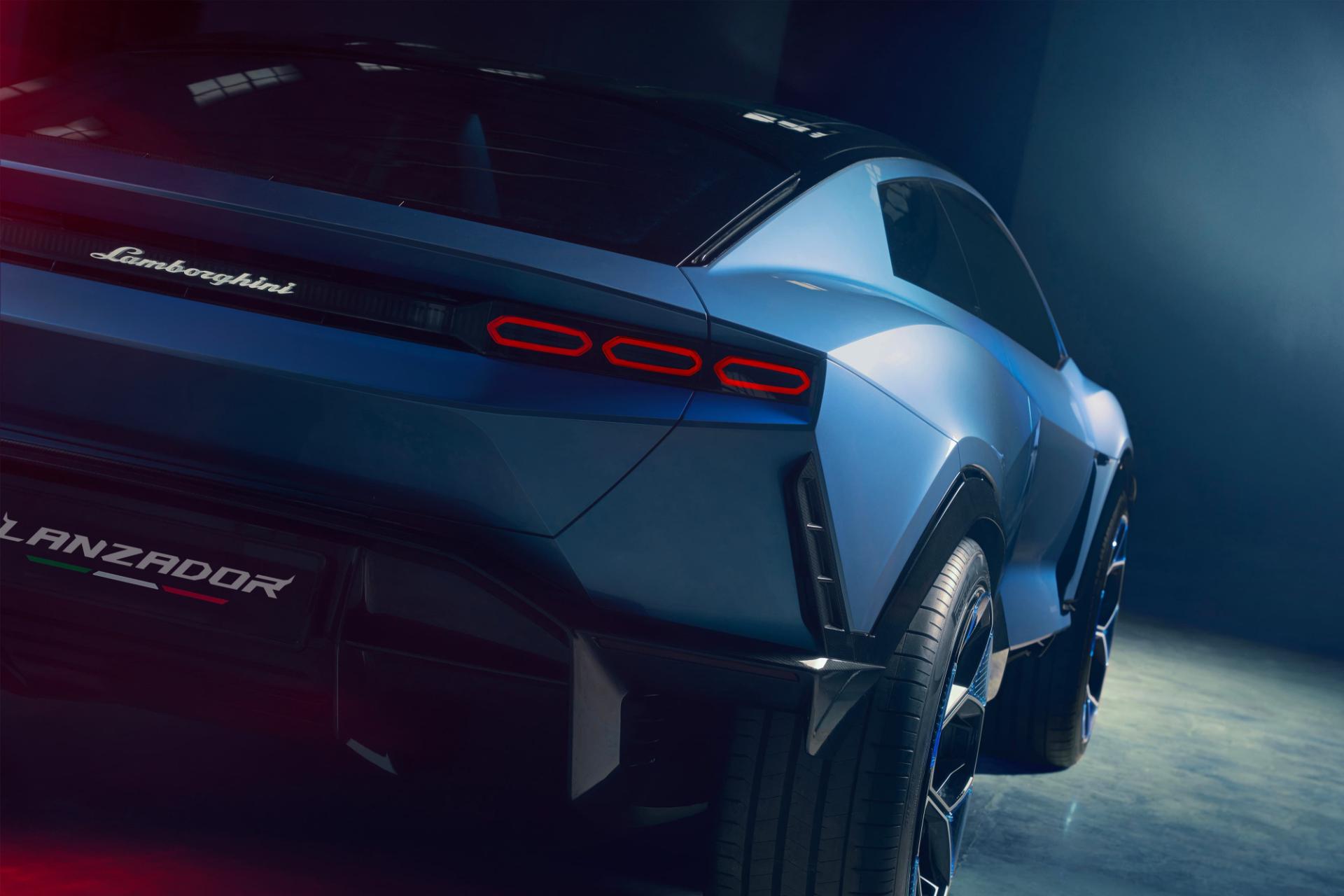 چراغ پشتی خودرو لامبورگینی لانزادور / Lamborghini Lanzador