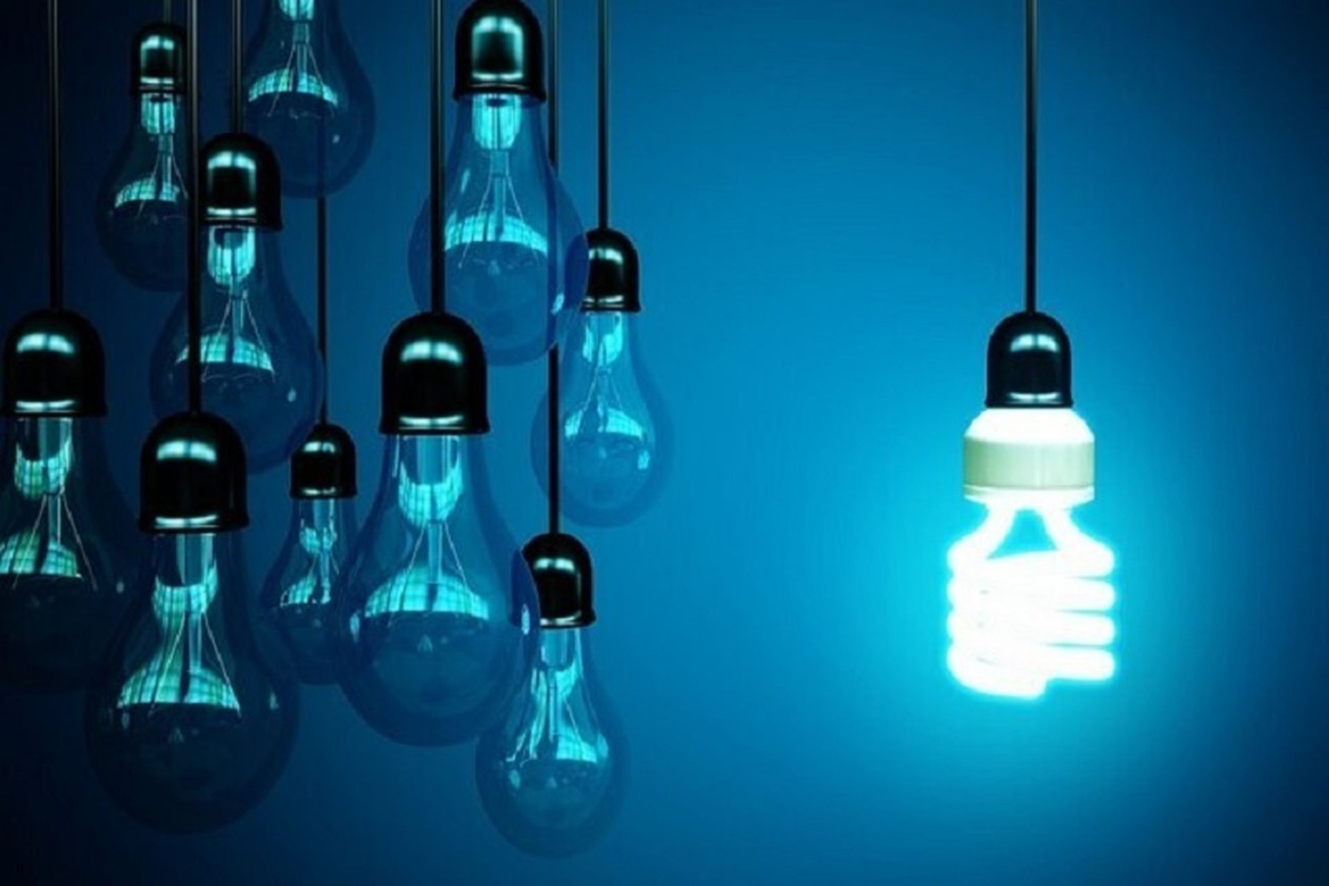 یک لامپ روشن و چند لامپ خاموش