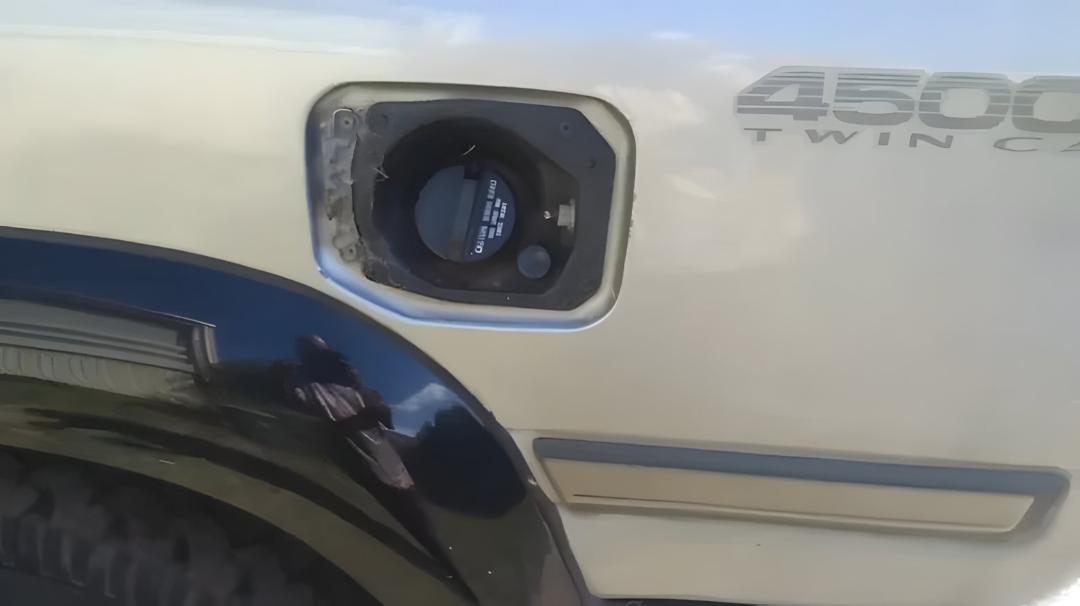 باک سوخت تویوتا لندکروز